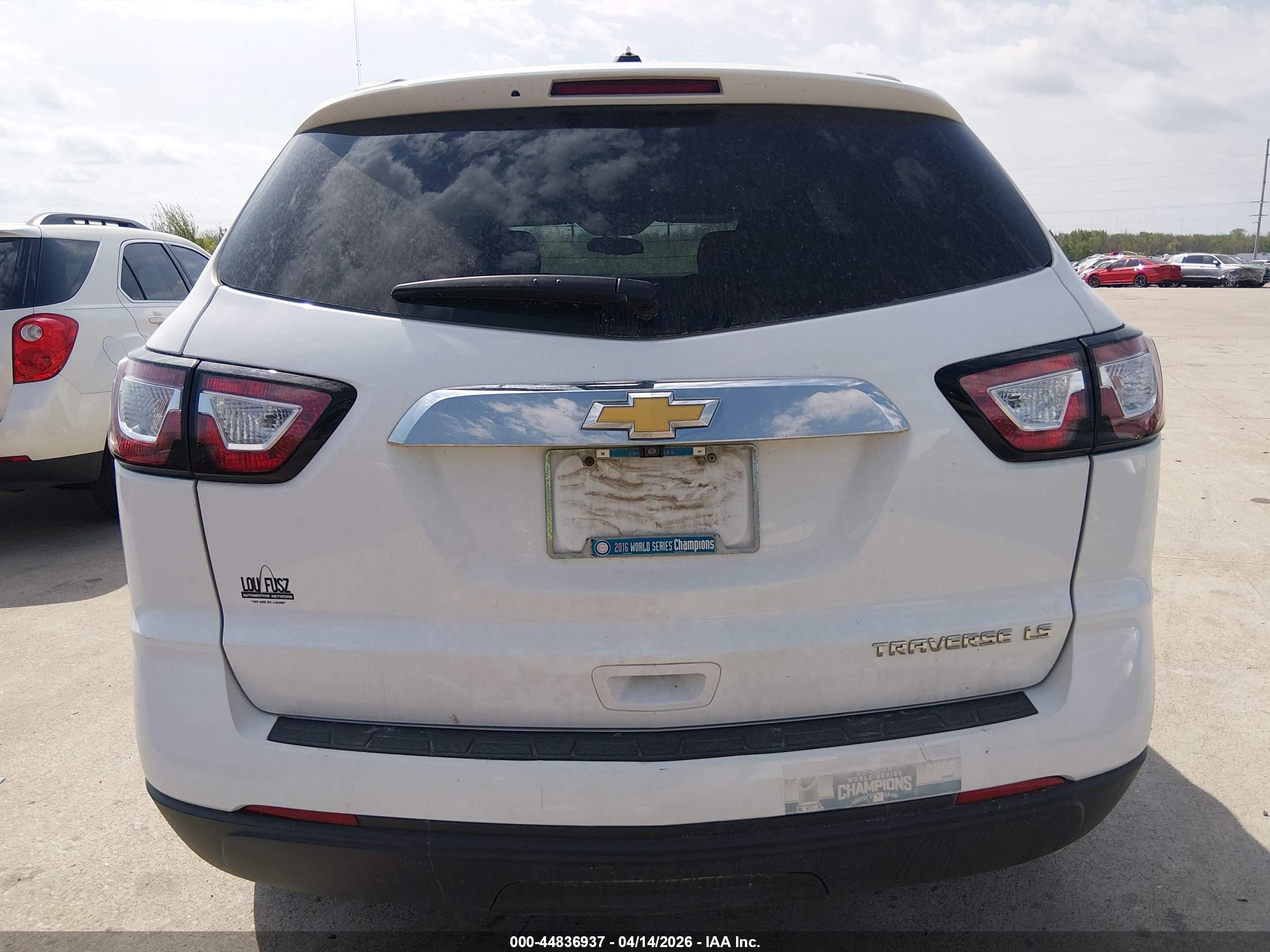 CHEVROLET TRAVERSE image 6