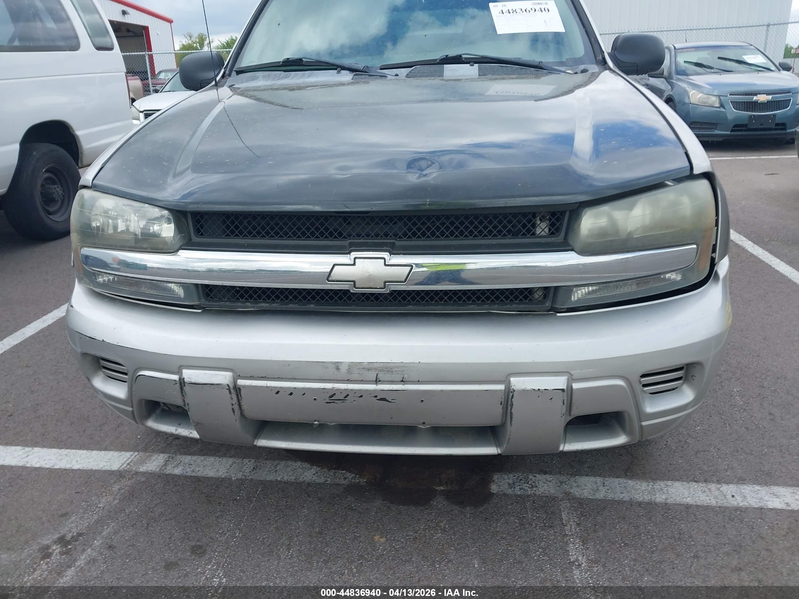CHEVROLET TRAILBLAZER image 6