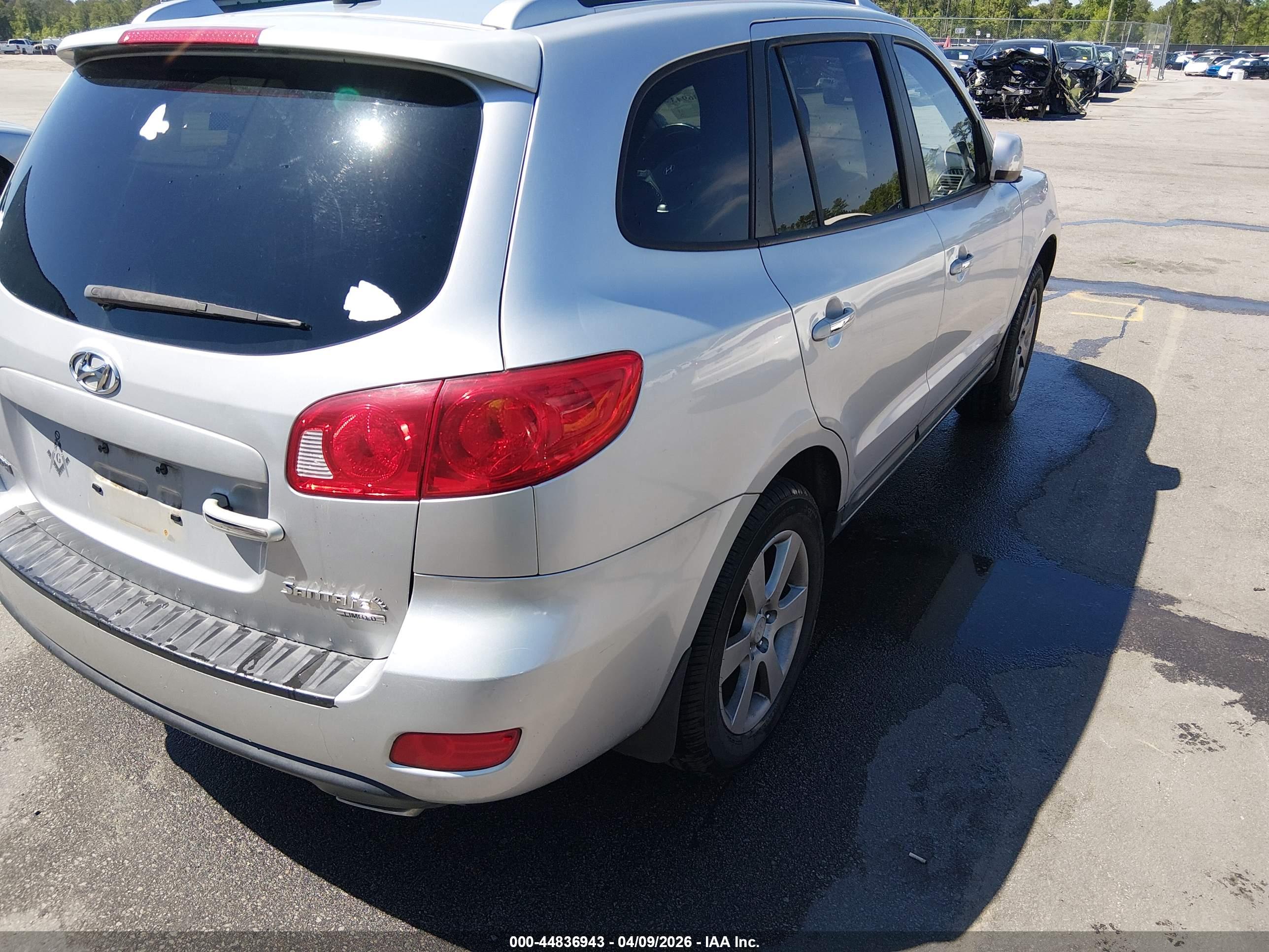 HYUNDAI SANTA image 4