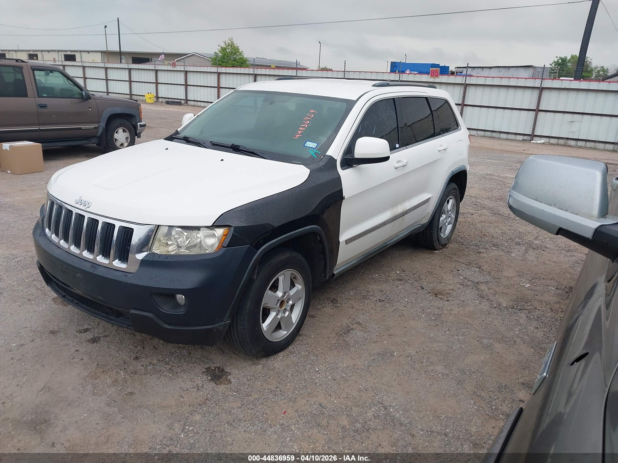 JEEP GRAND image 2