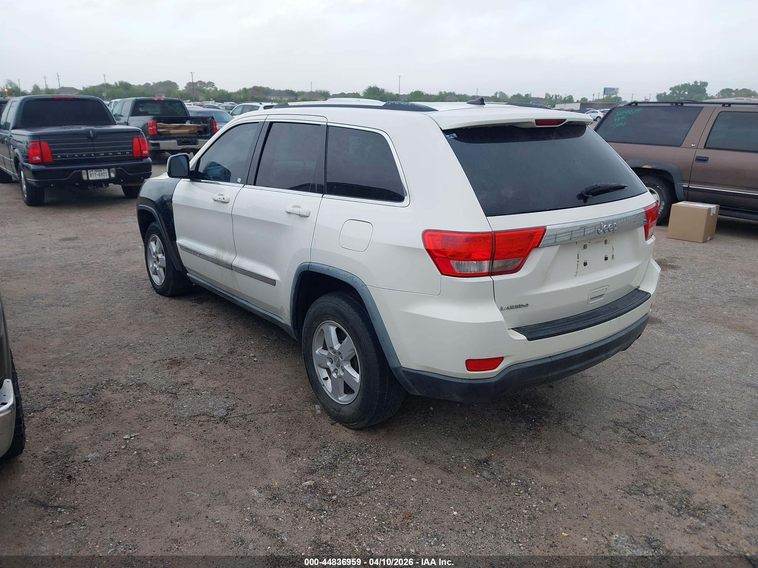 JEEP GRAND image 3