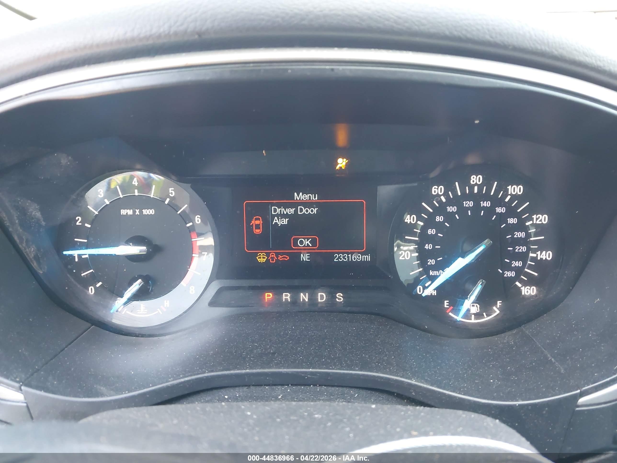 FORD FUSION image 7