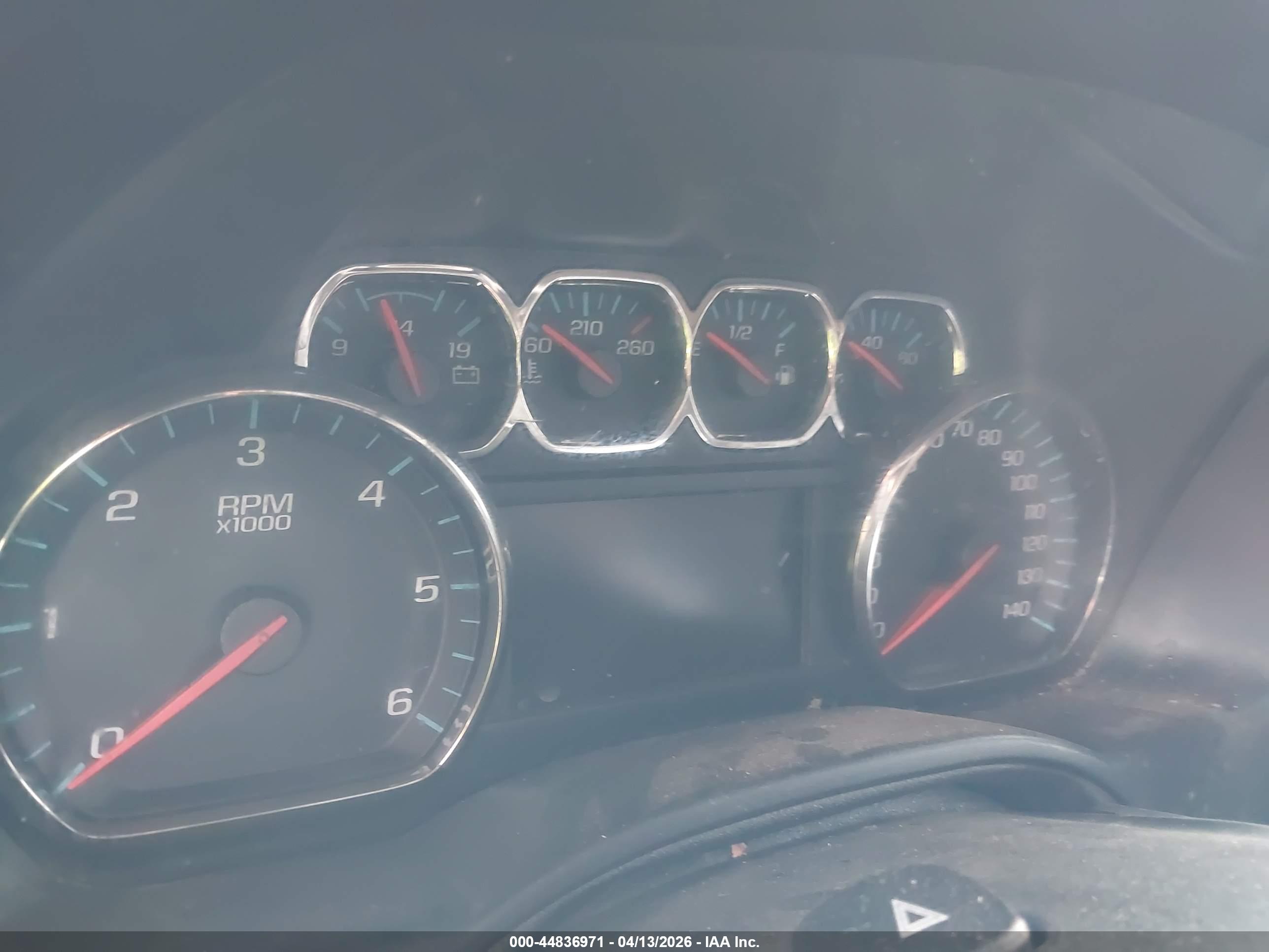 CHEVROLET TAHOE image 7