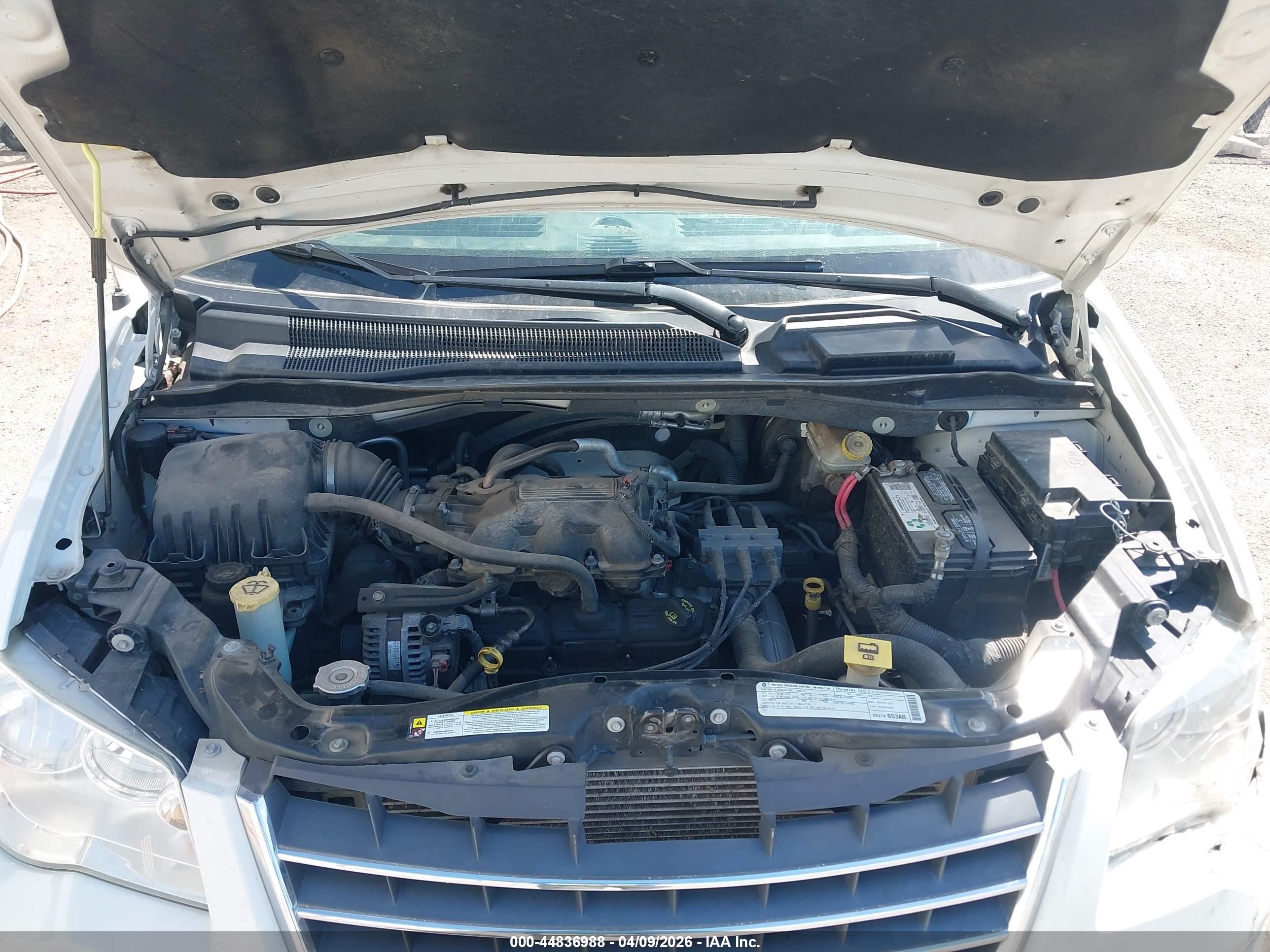 CHRYSLER TOWN image 10