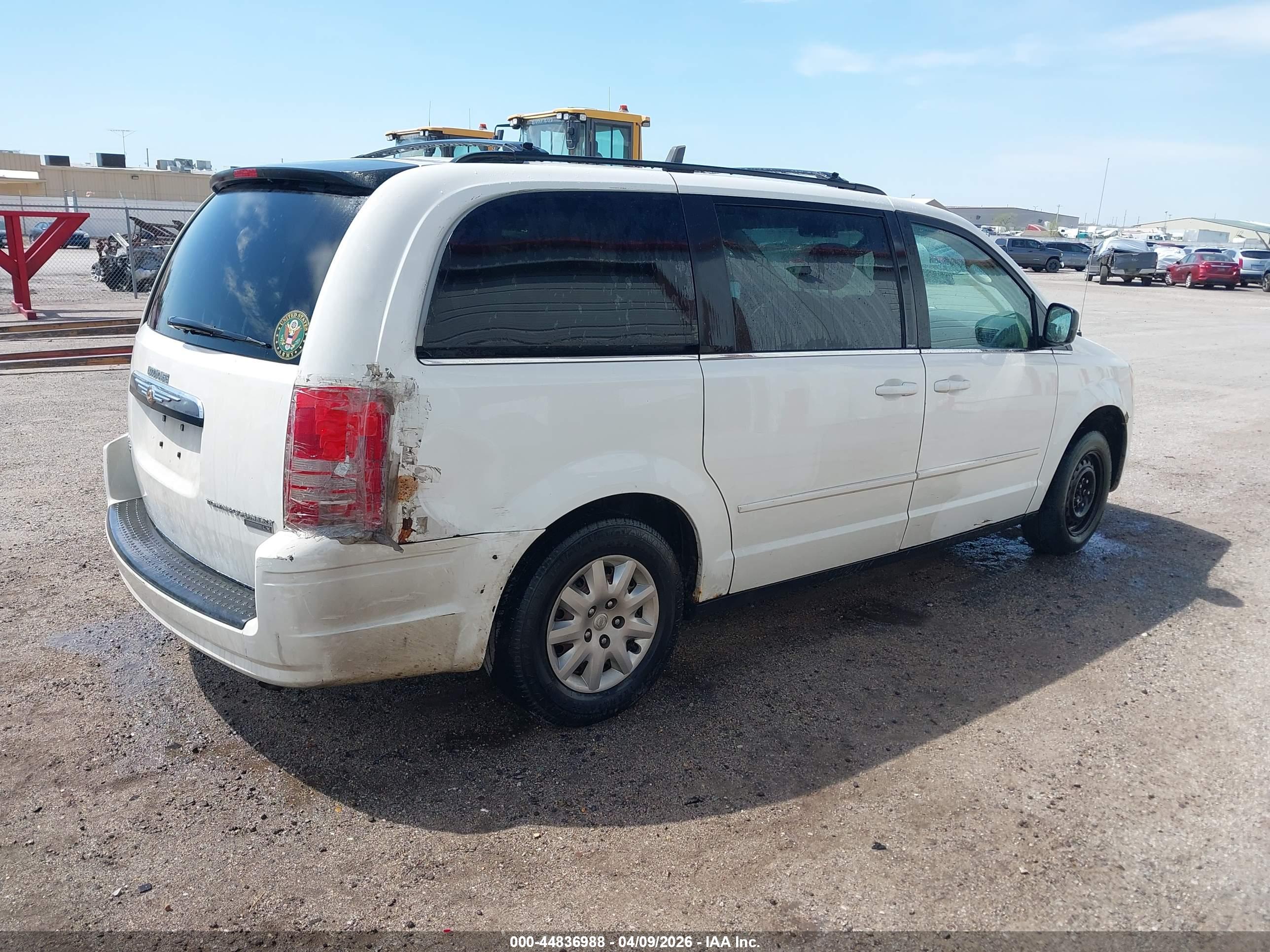 CHRYSLER TOWN image 4