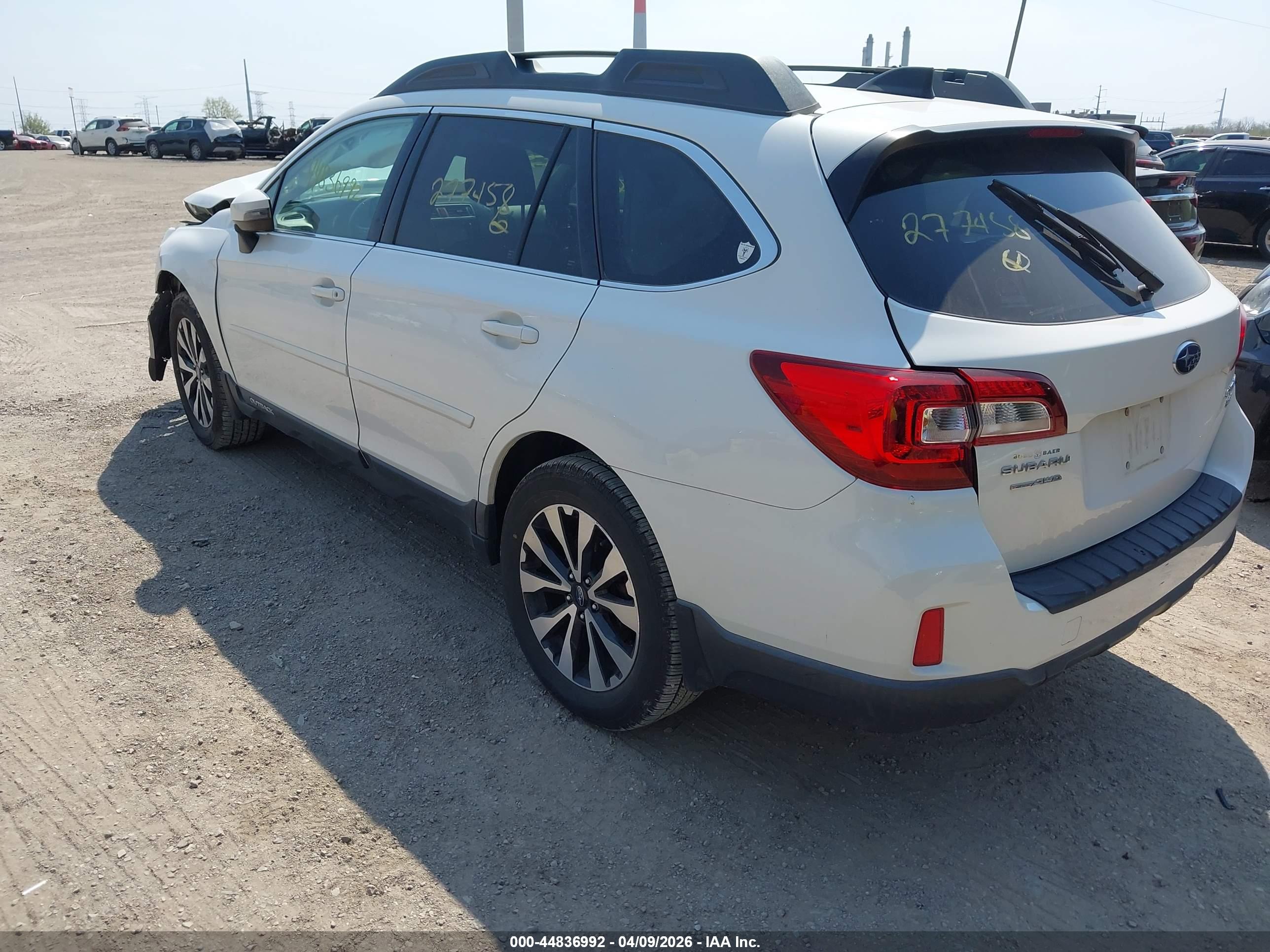 SUBARU OUTBACK image 3