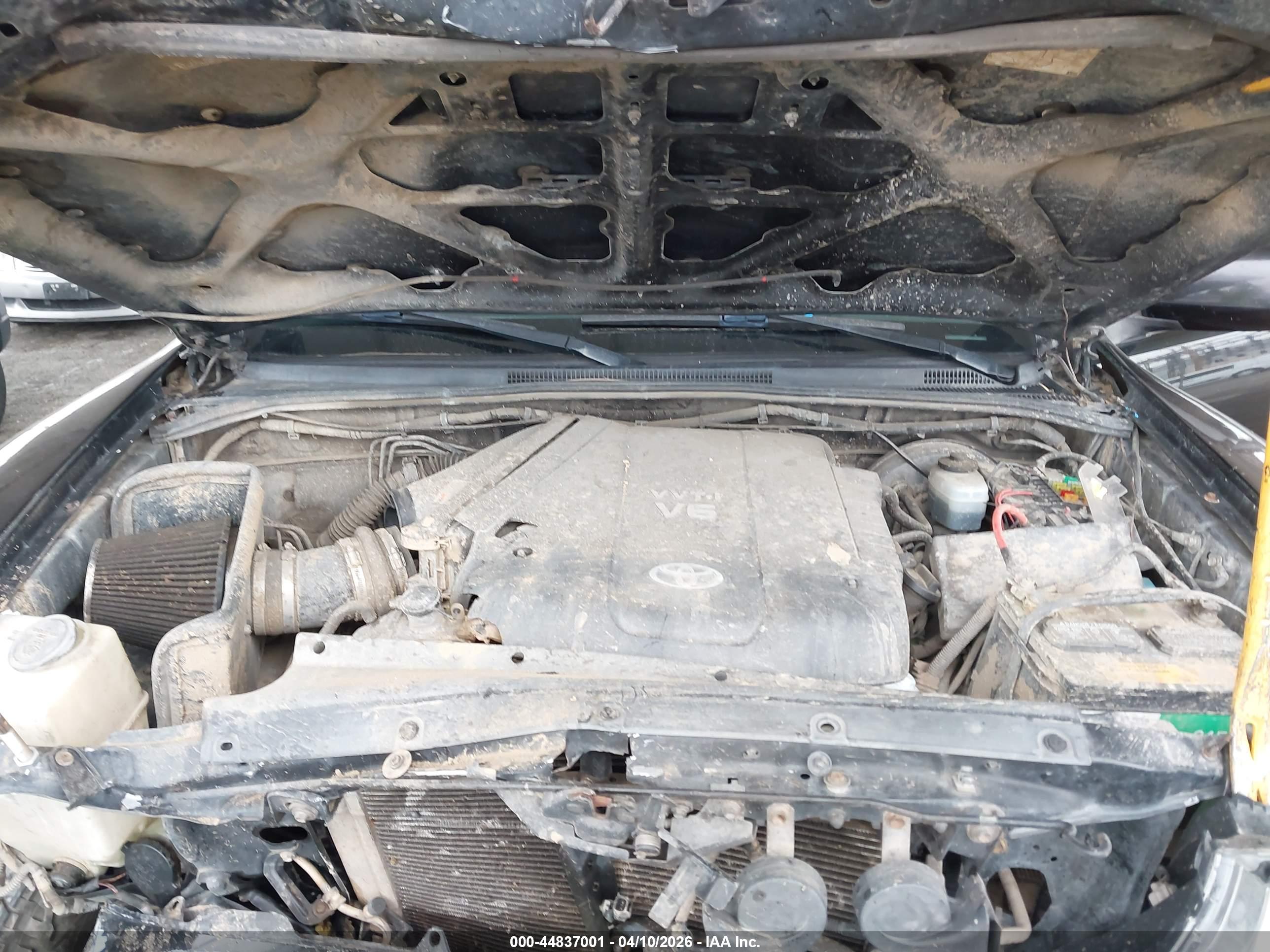 TOYOTA TACOMA image 10