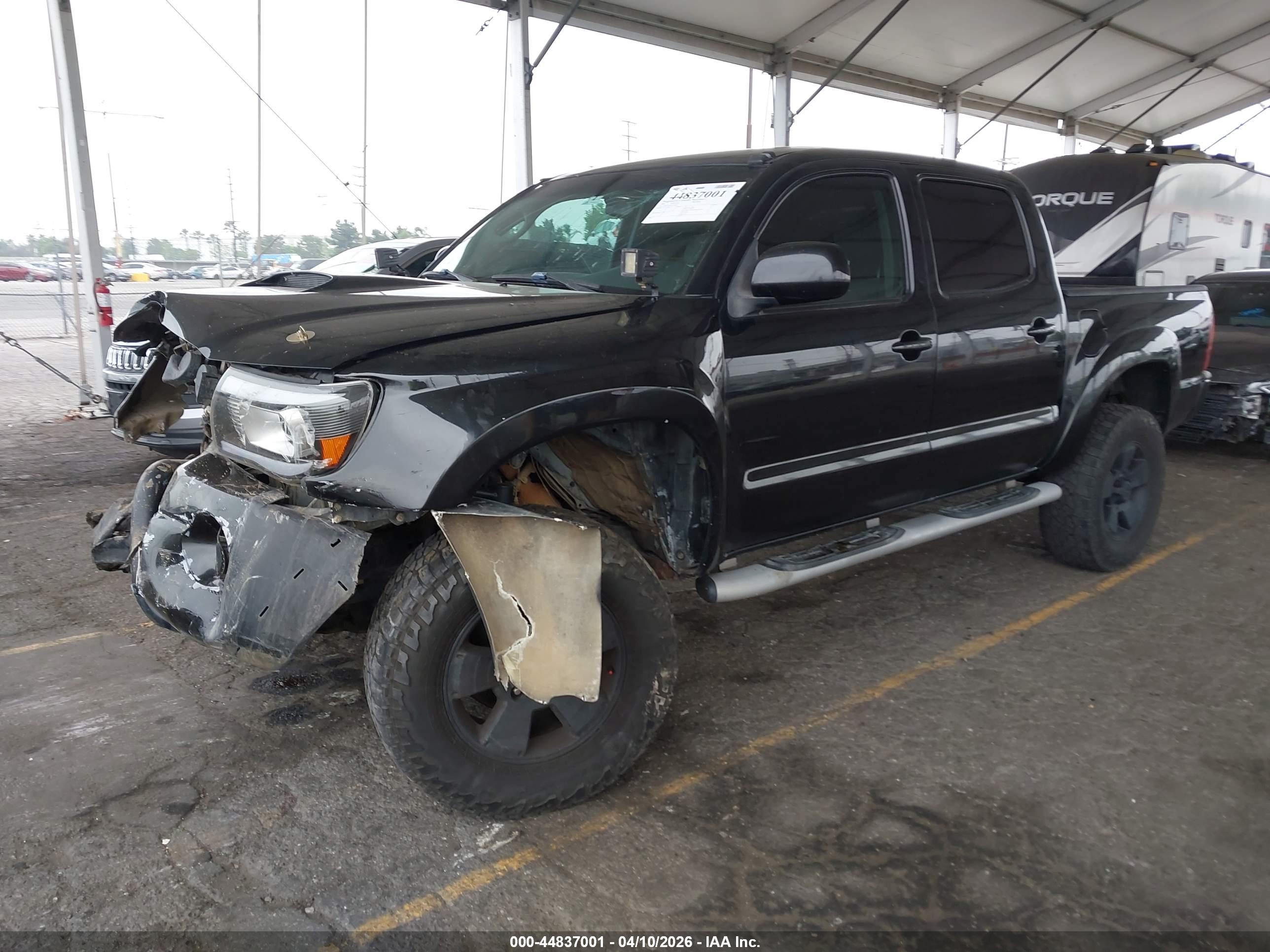 TOYOTA TACOMA image 2
