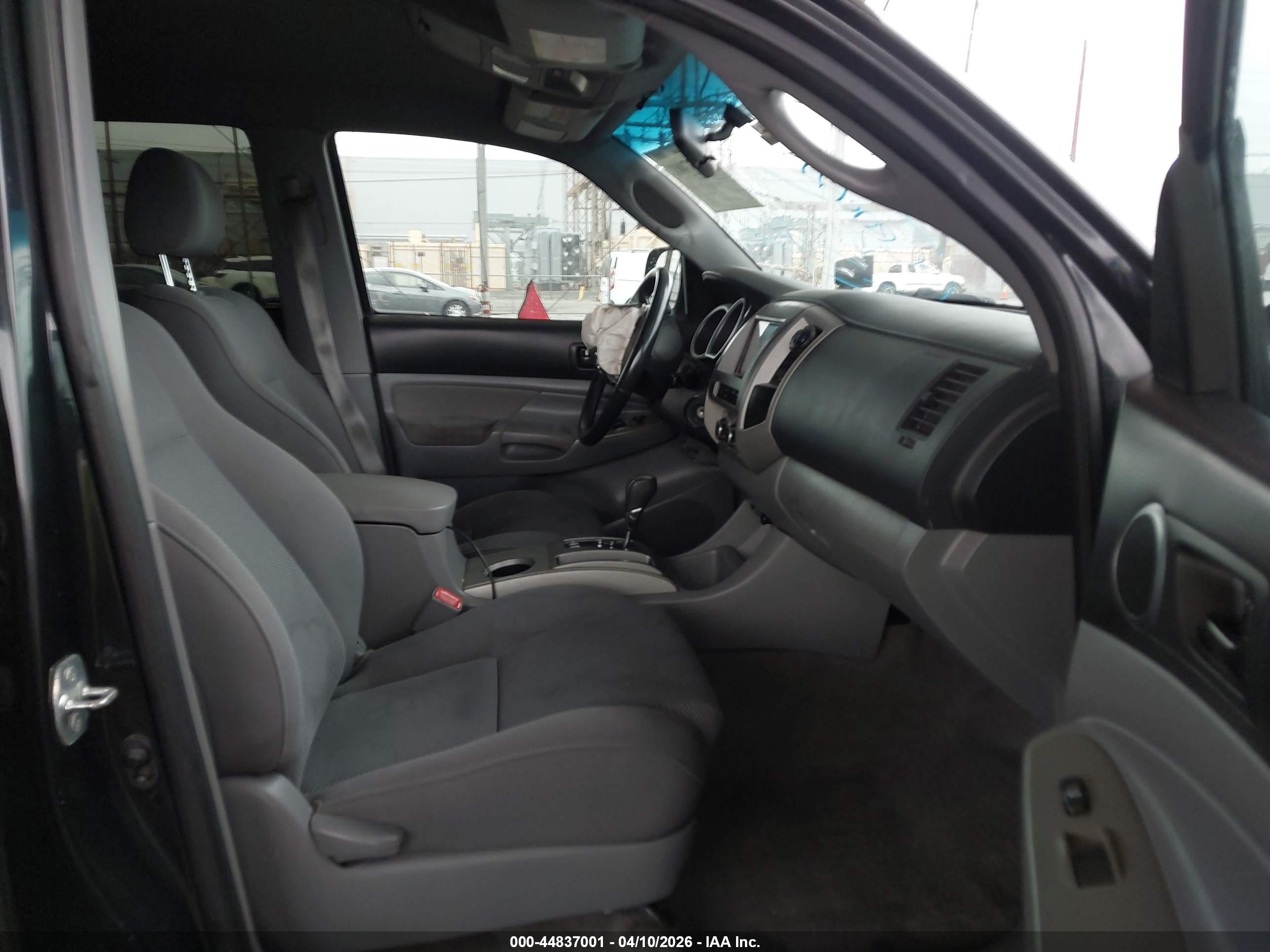 TOYOTA TACOMA image 5