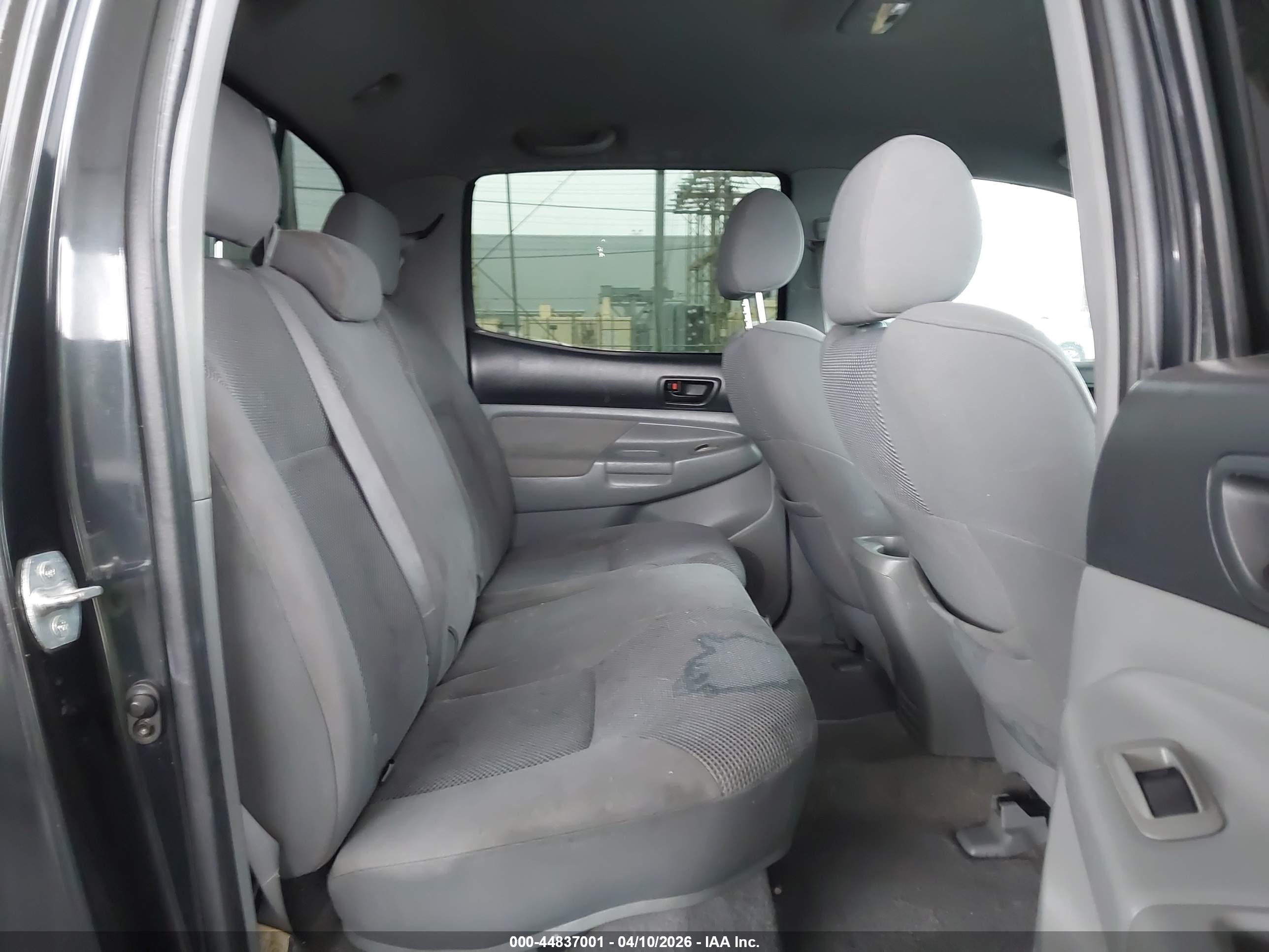 TOYOTA TACOMA image 8