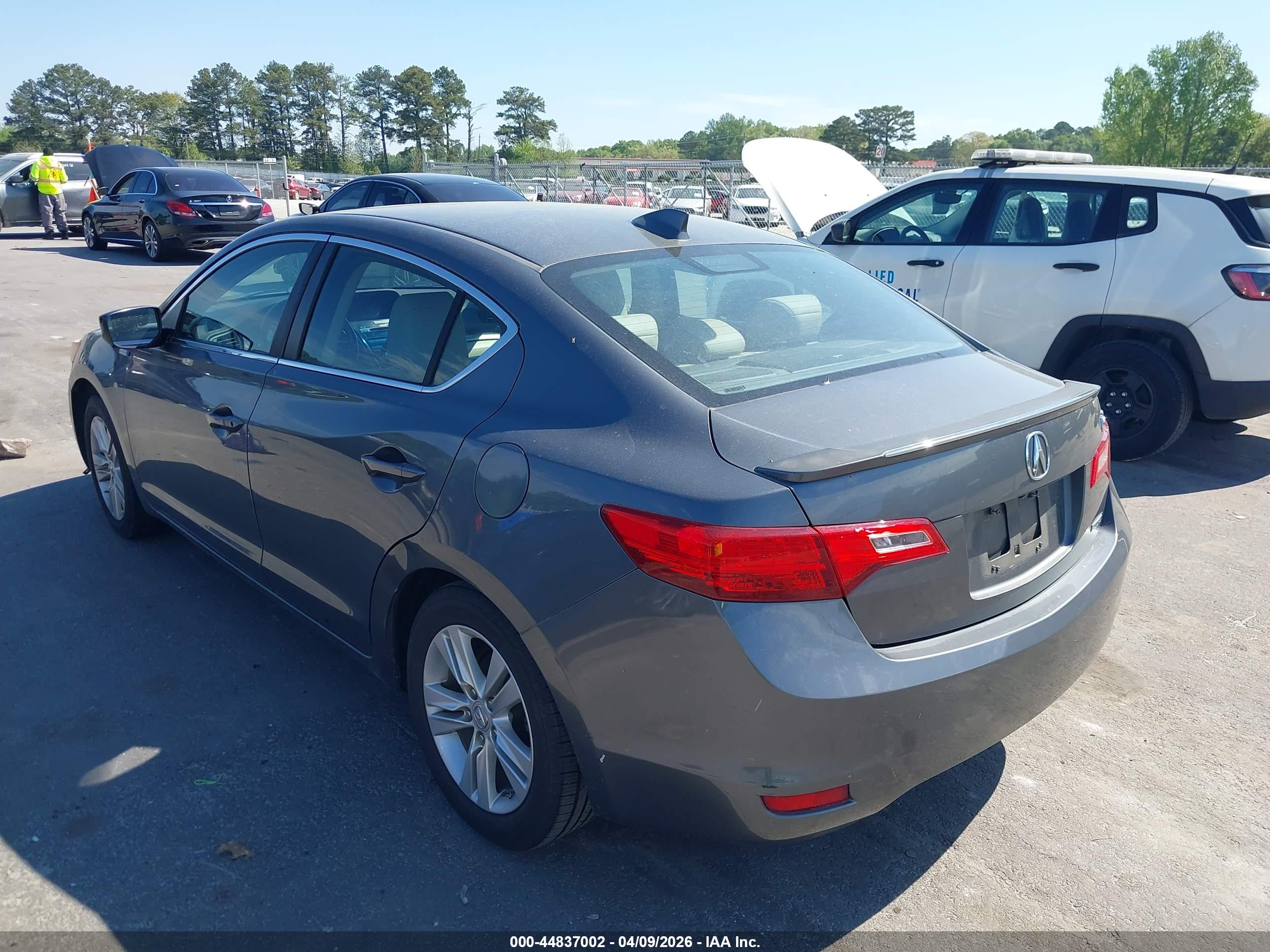 ACURA ILX image 3