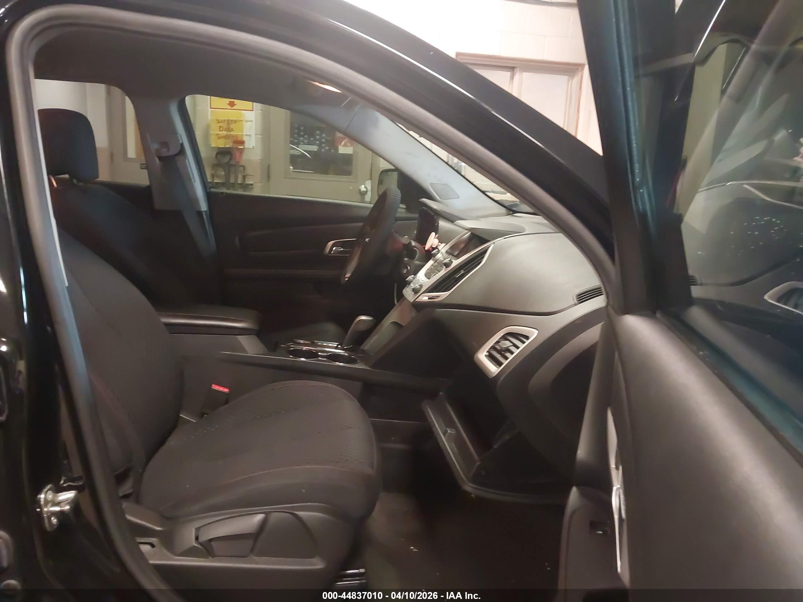 GMC TERRAIN image 5
