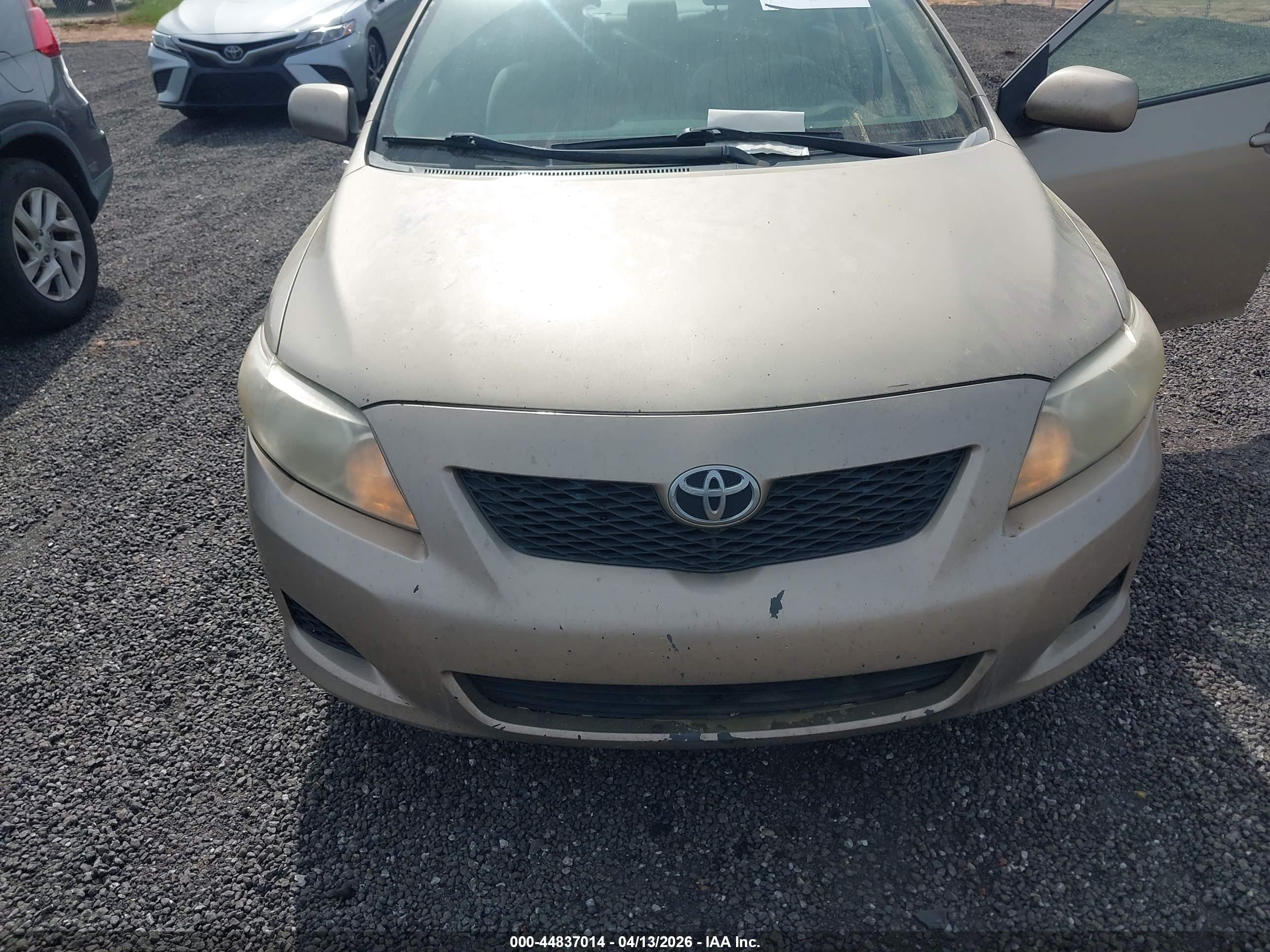 TOYOTA COROLLA image 6