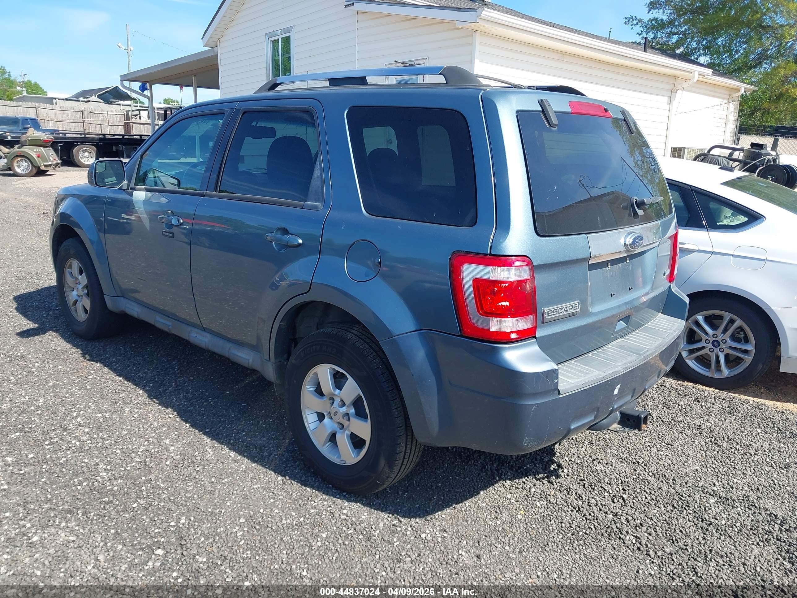 FORD ESCAPE image 3