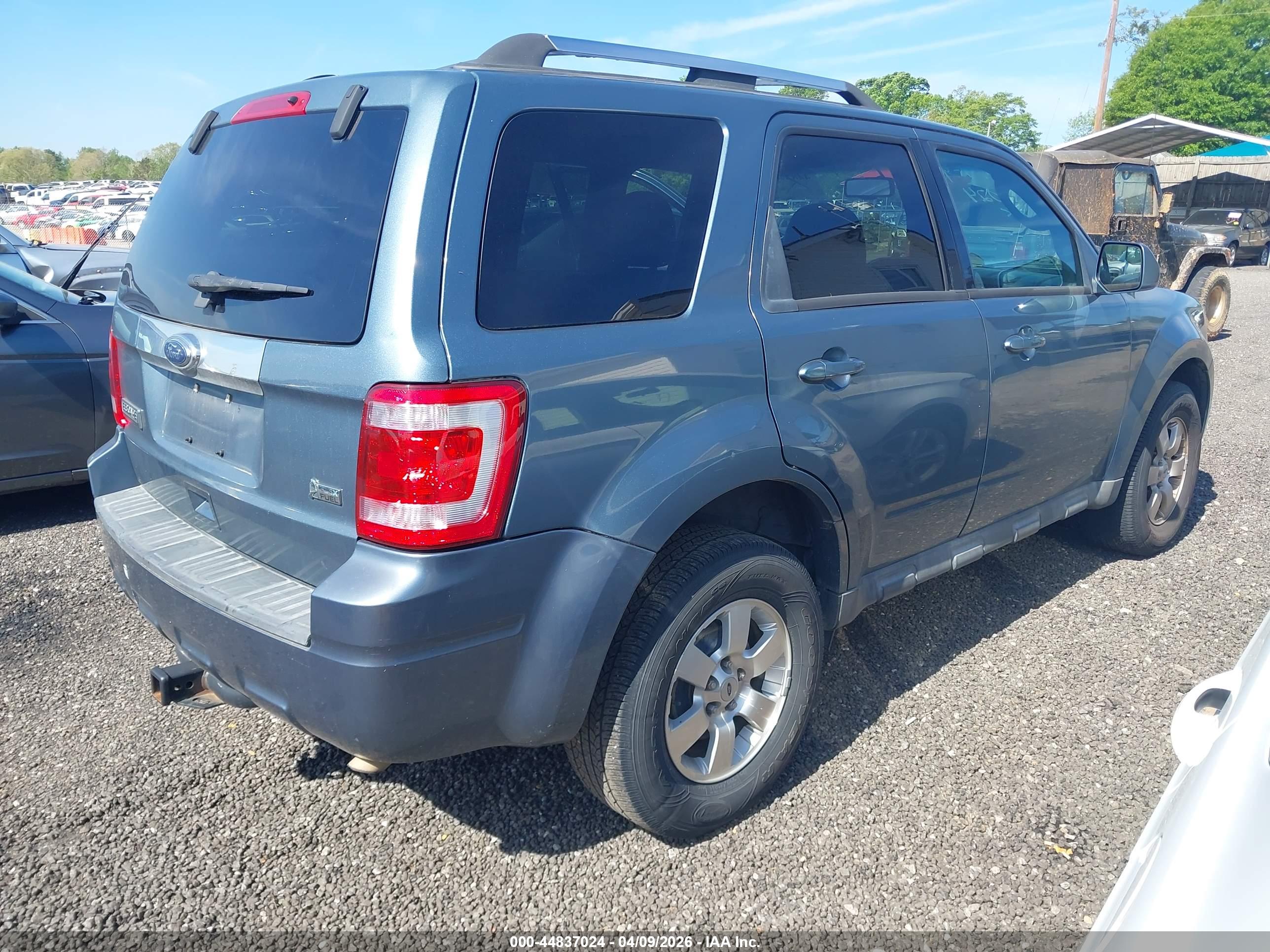 FORD ESCAPE image 4