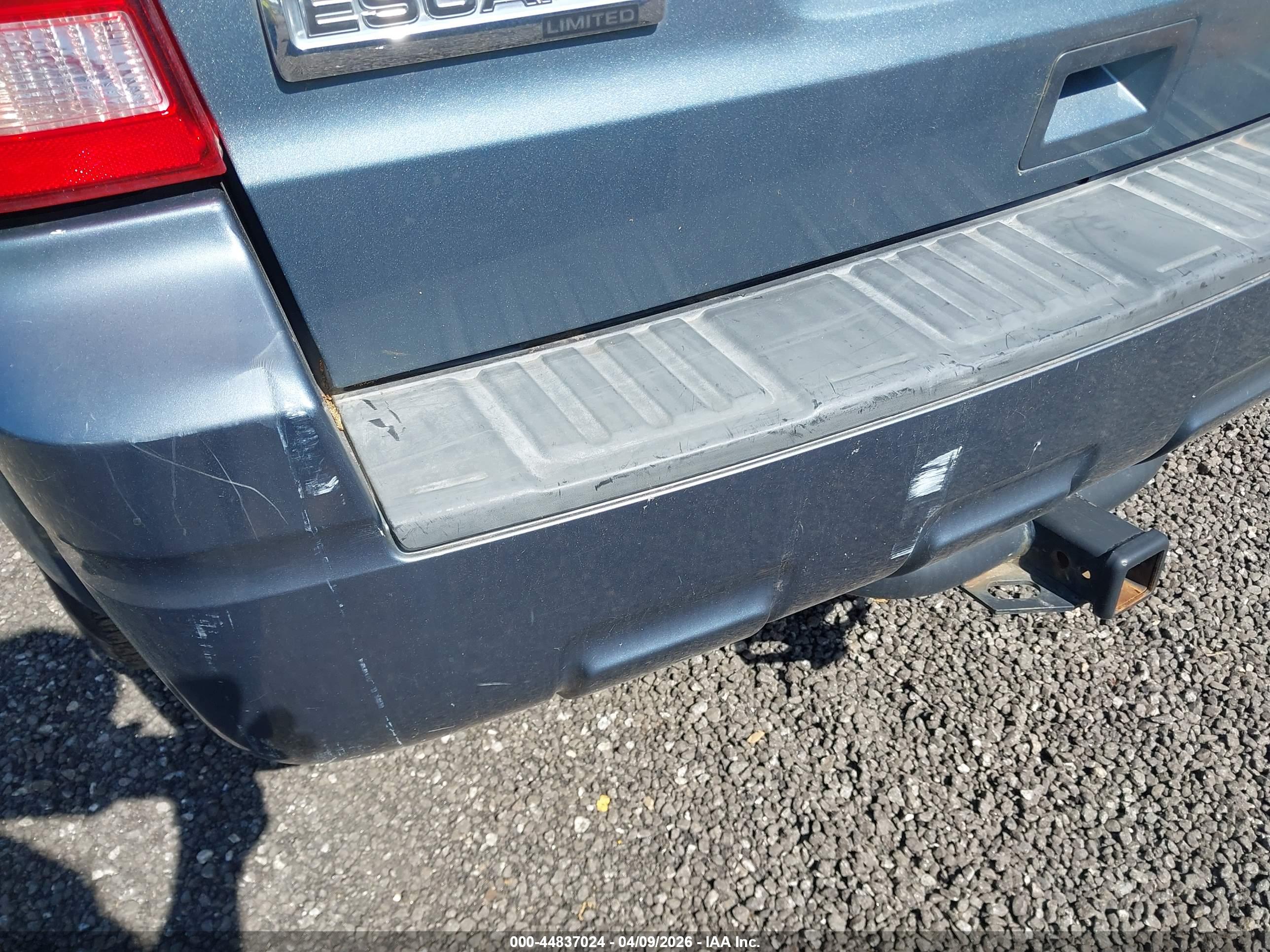 FORD ESCAPE image 6