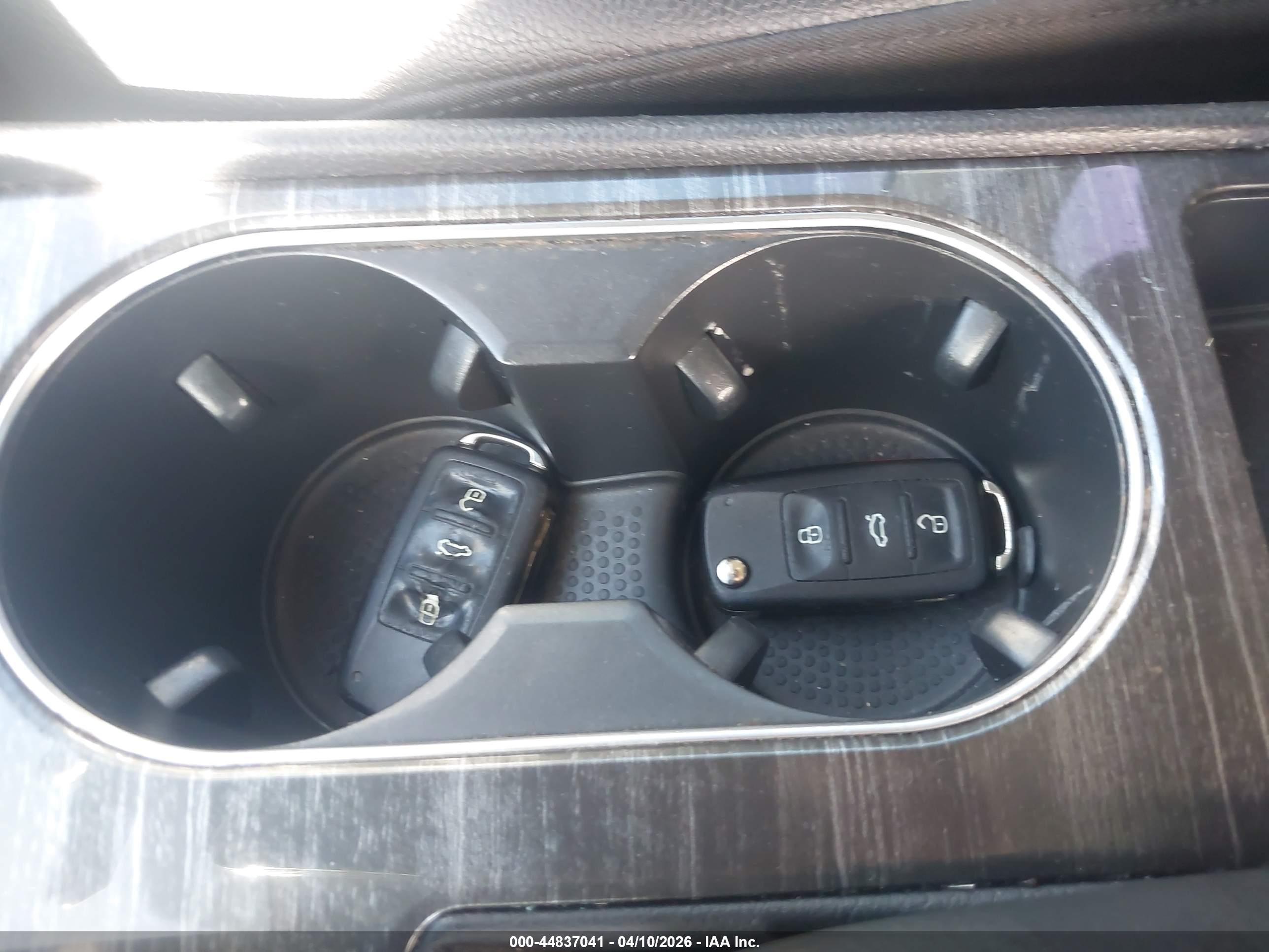VOLKSWAGEN PASSAT image 11