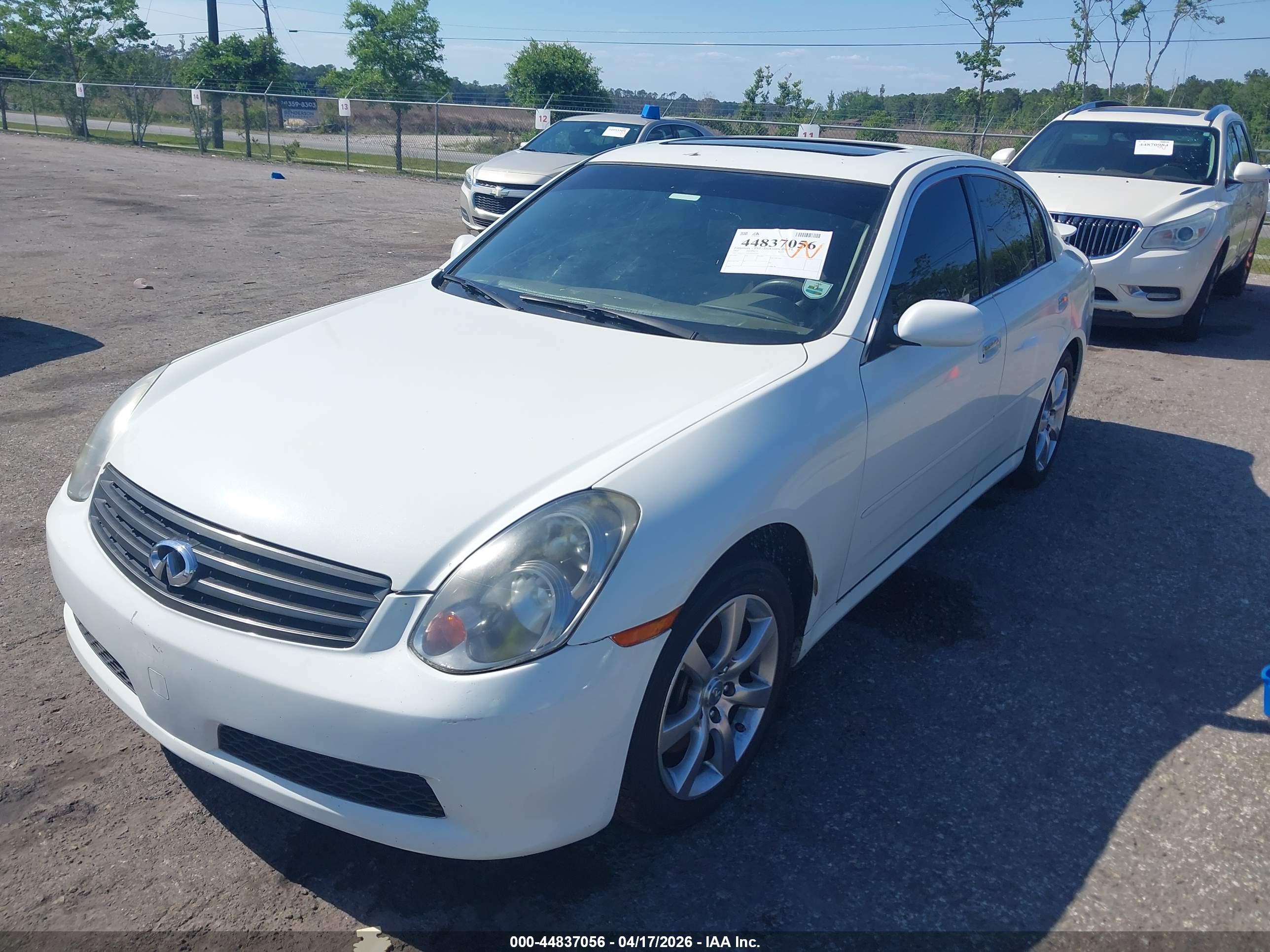 INFINITI G35 image 2