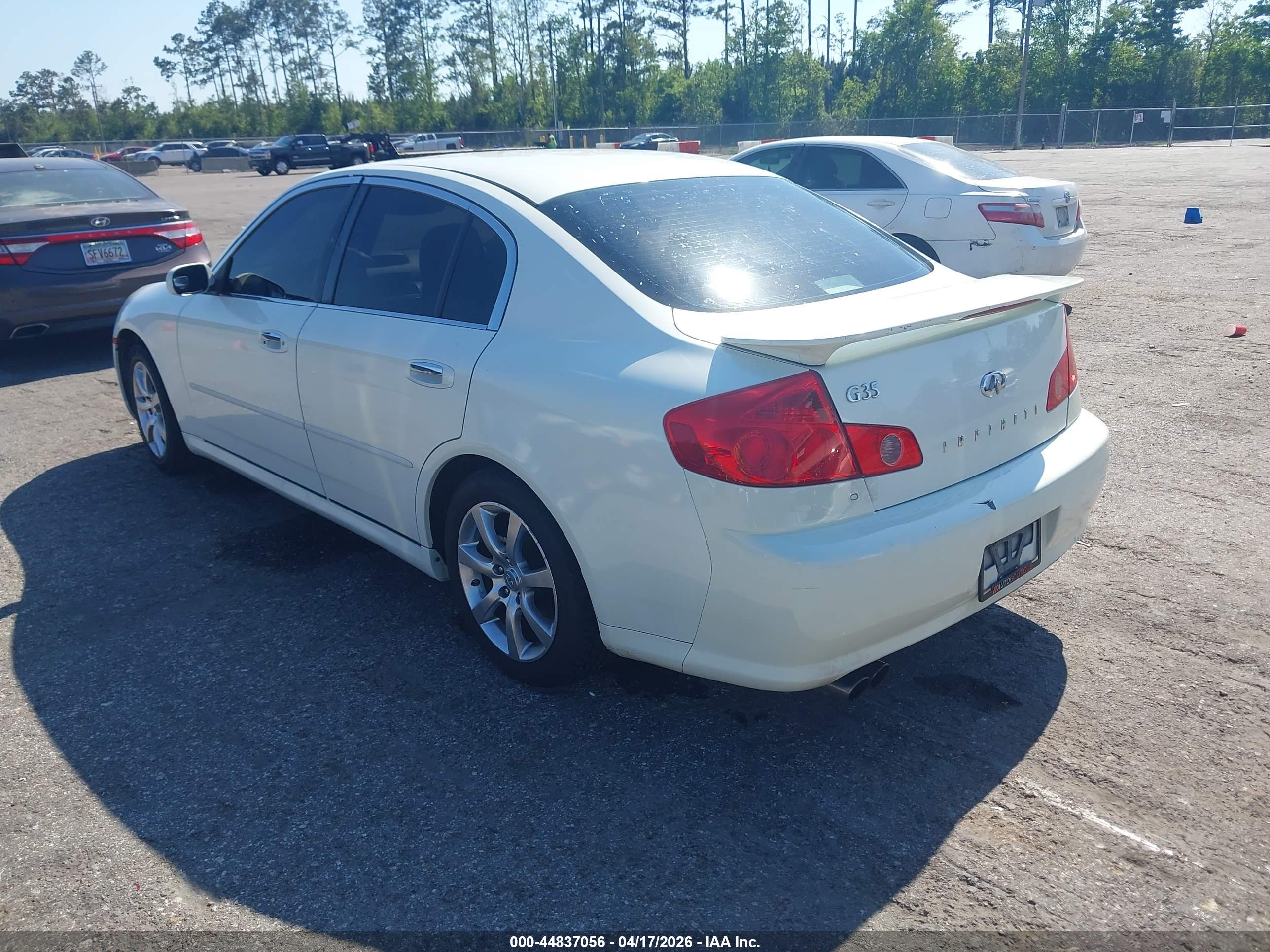 INFINITI G35 image 3