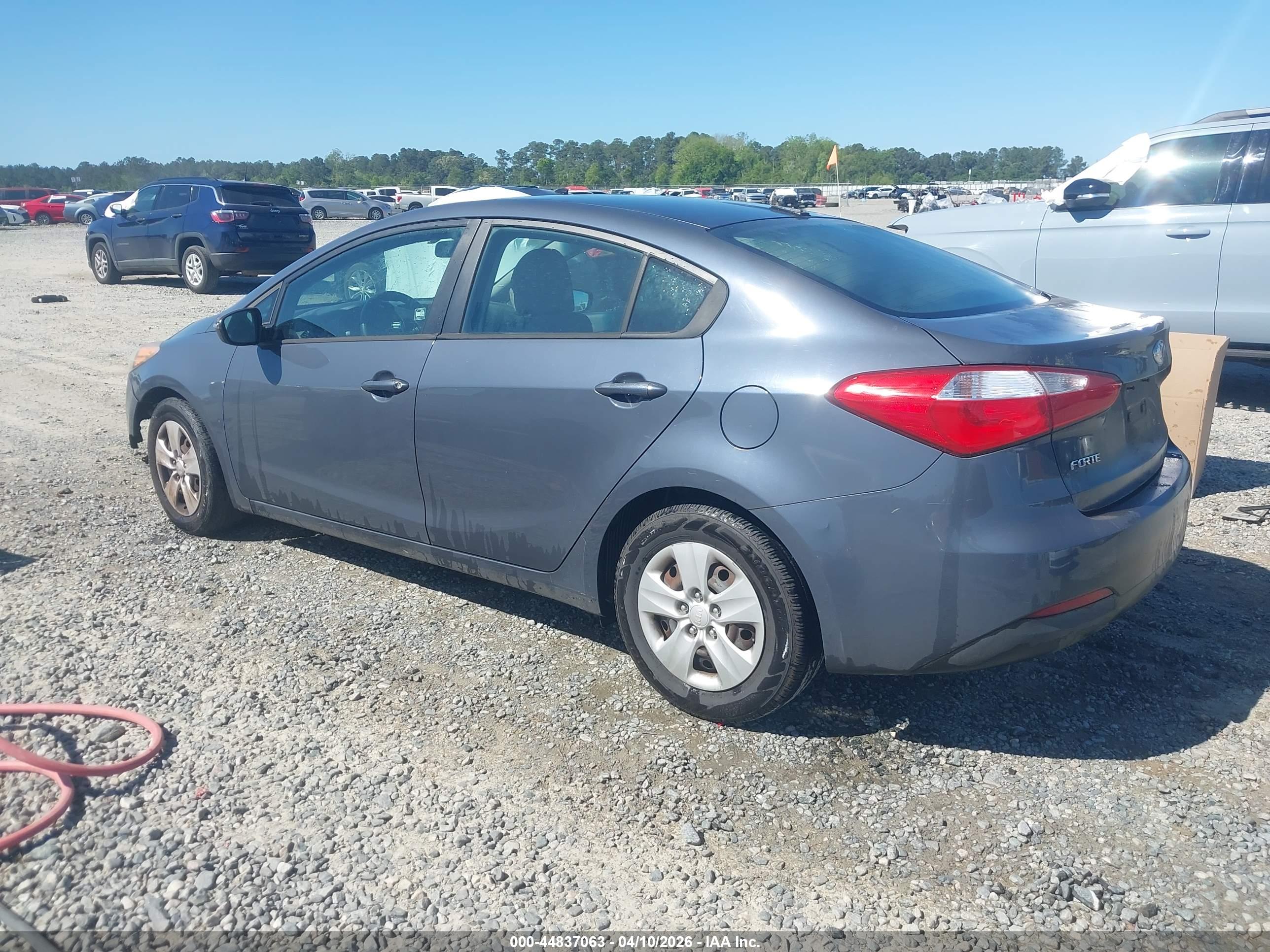KIA FORTE image 3
