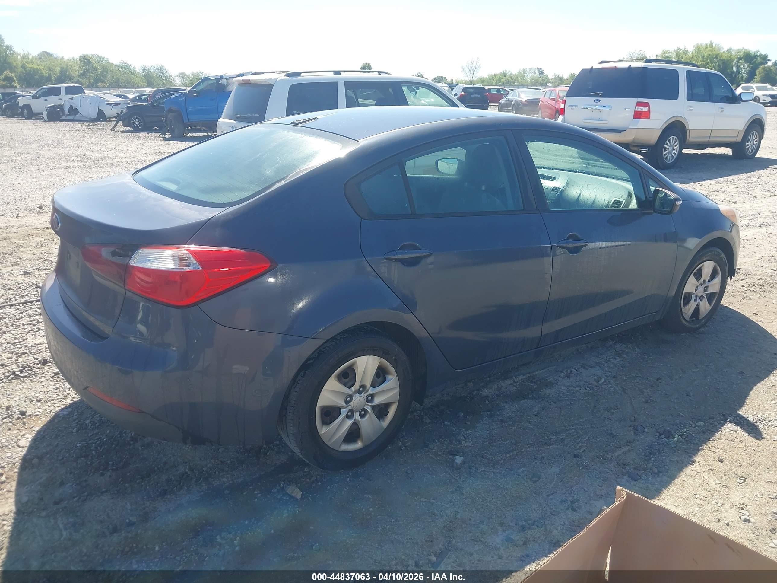 KIA FORTE image 4
