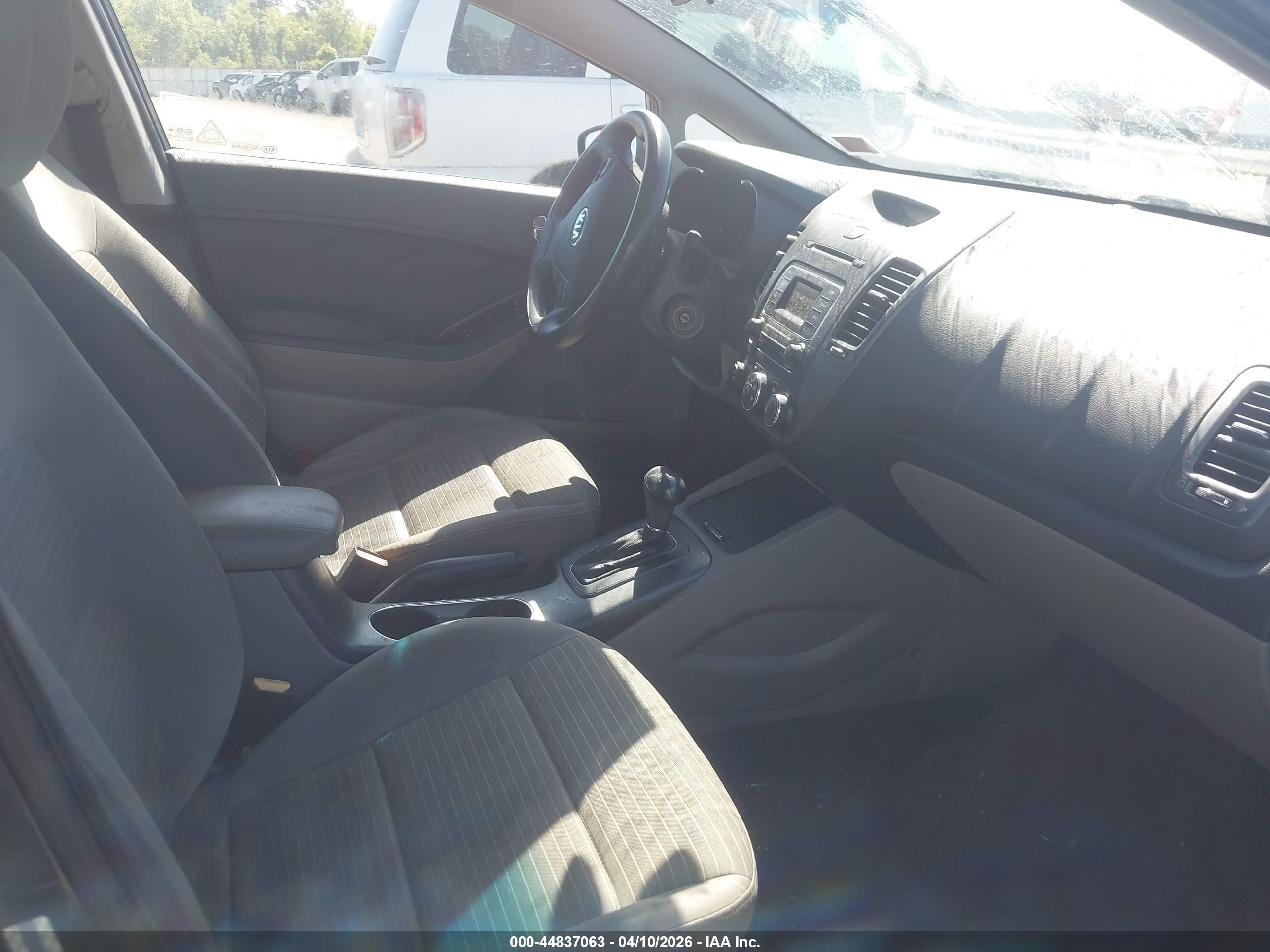 KIA FORTE image 5