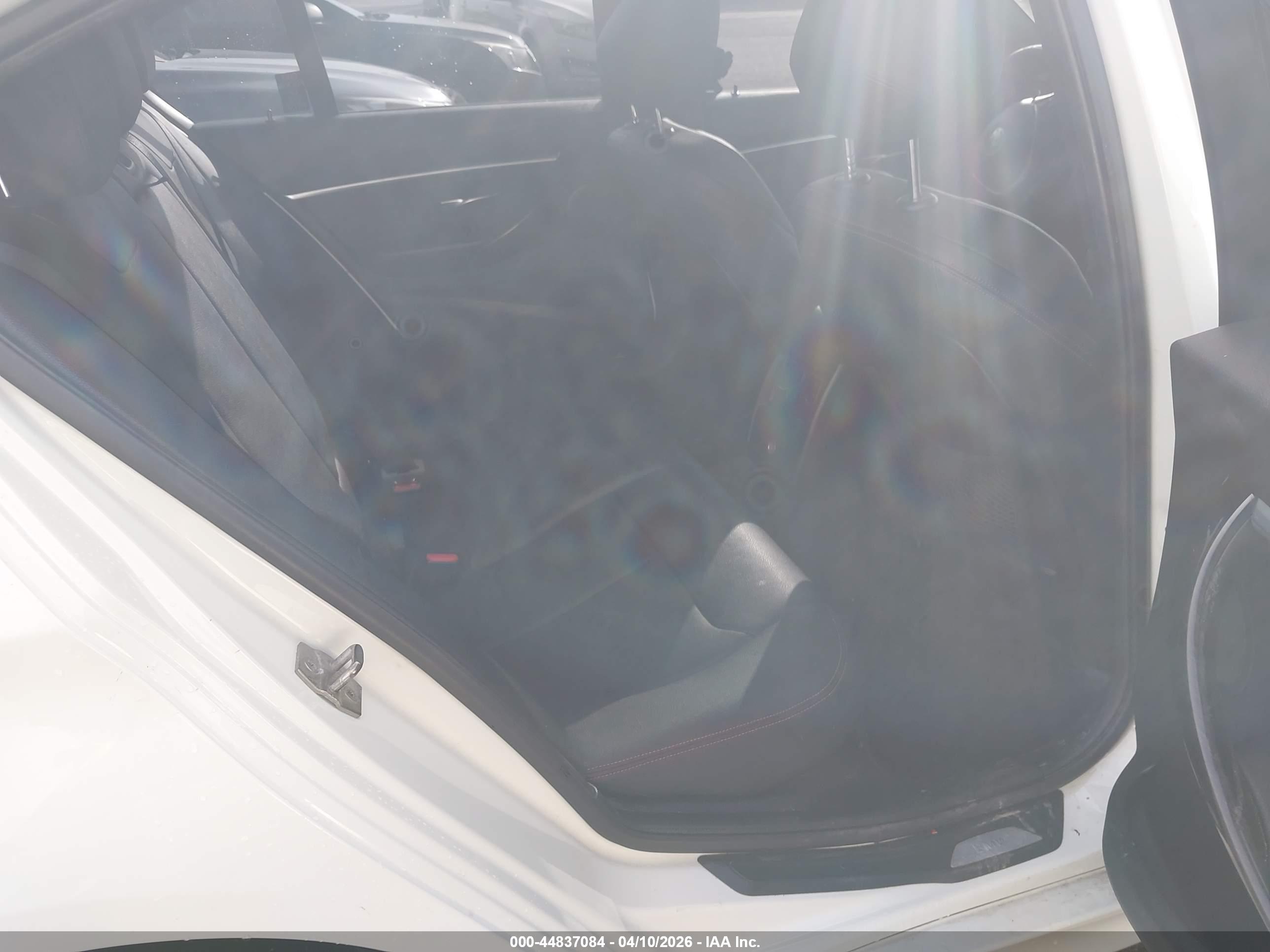 BMW 328I image 8