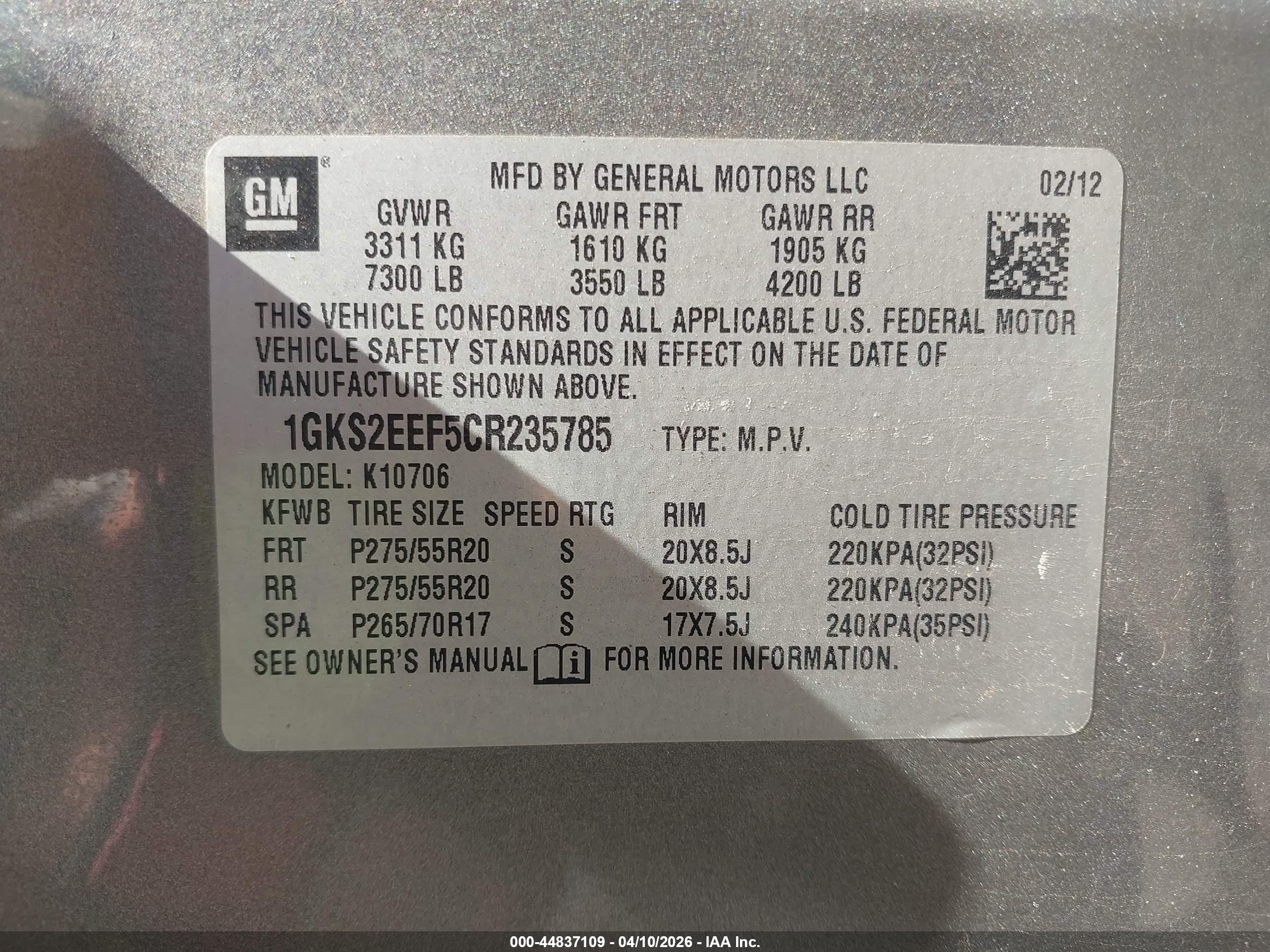 GMC YUKON image 9