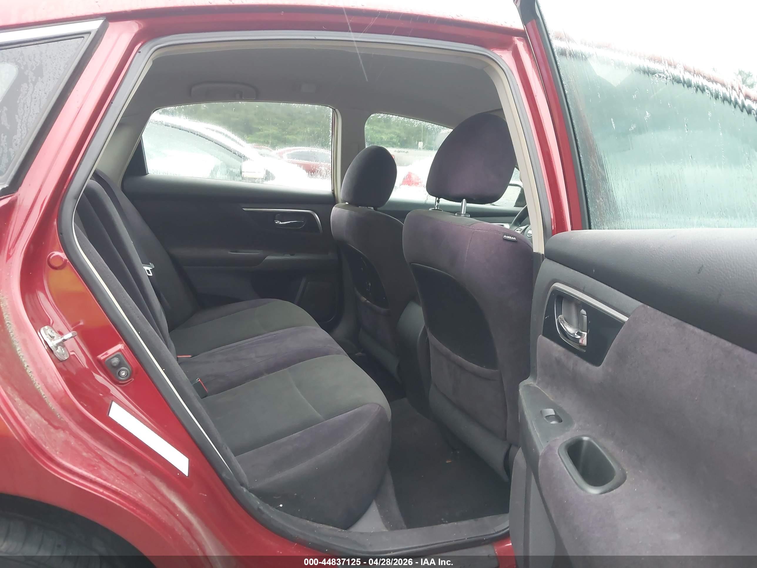 NISSAN ALTIMA image 8