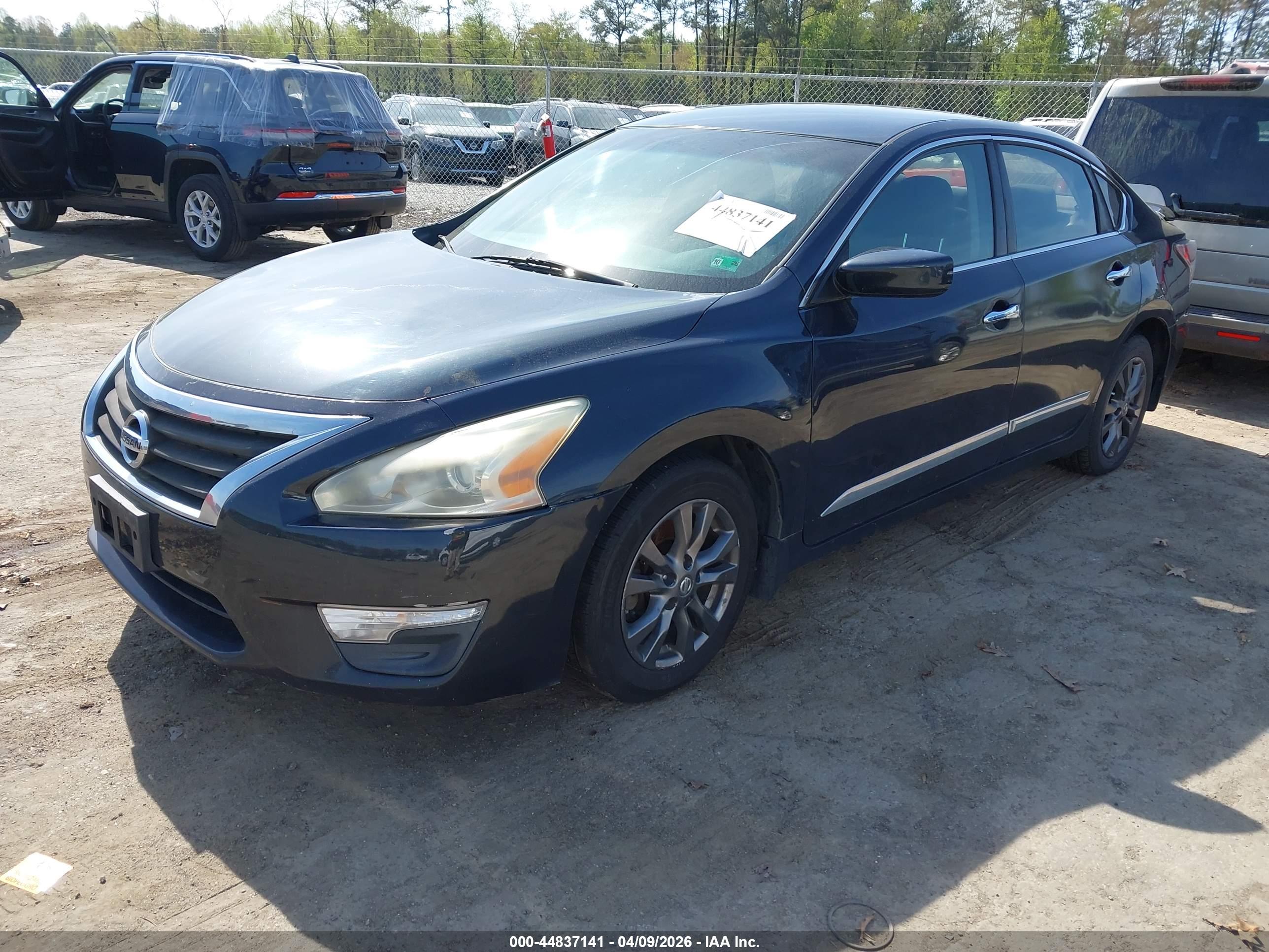 NISSAN ALTIMA image 2