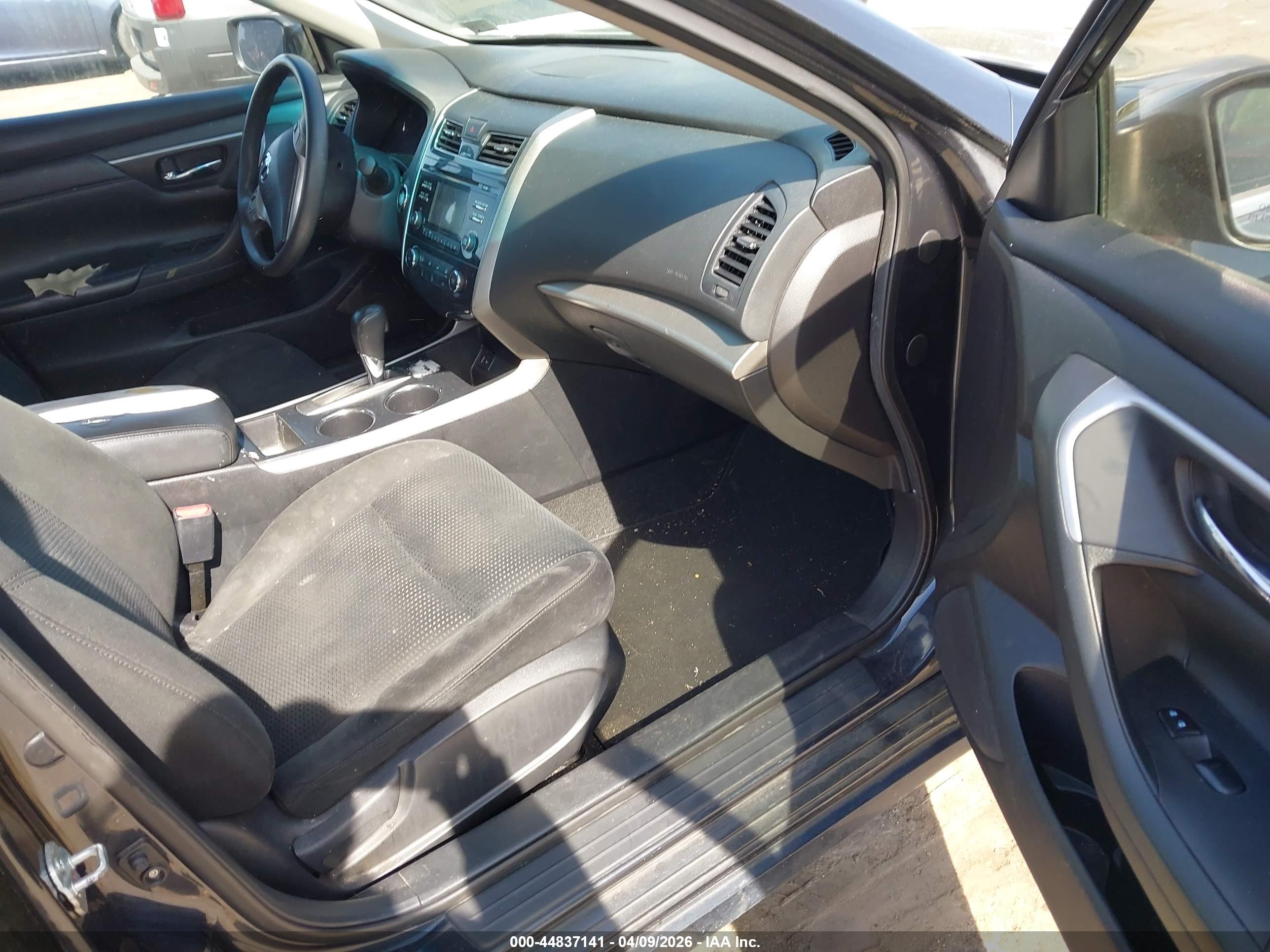 NISSAN ALTIMA image 5