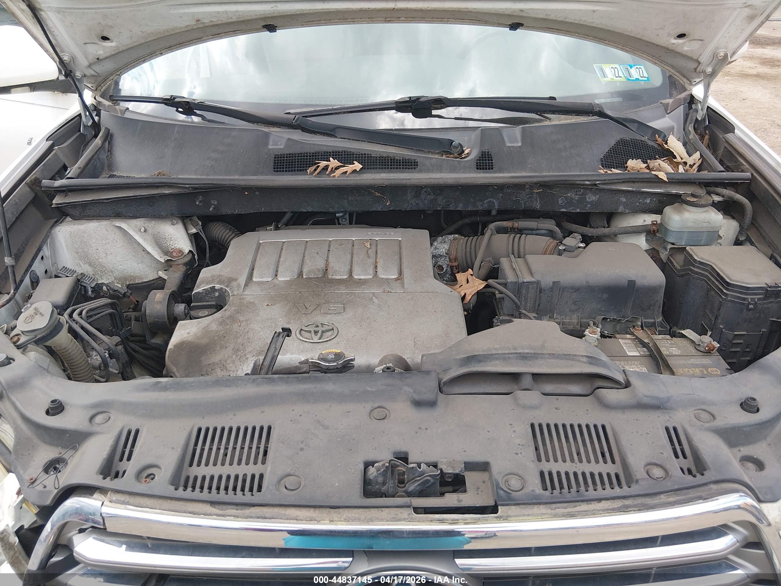 TOYOTA HIGHLANDER image 10