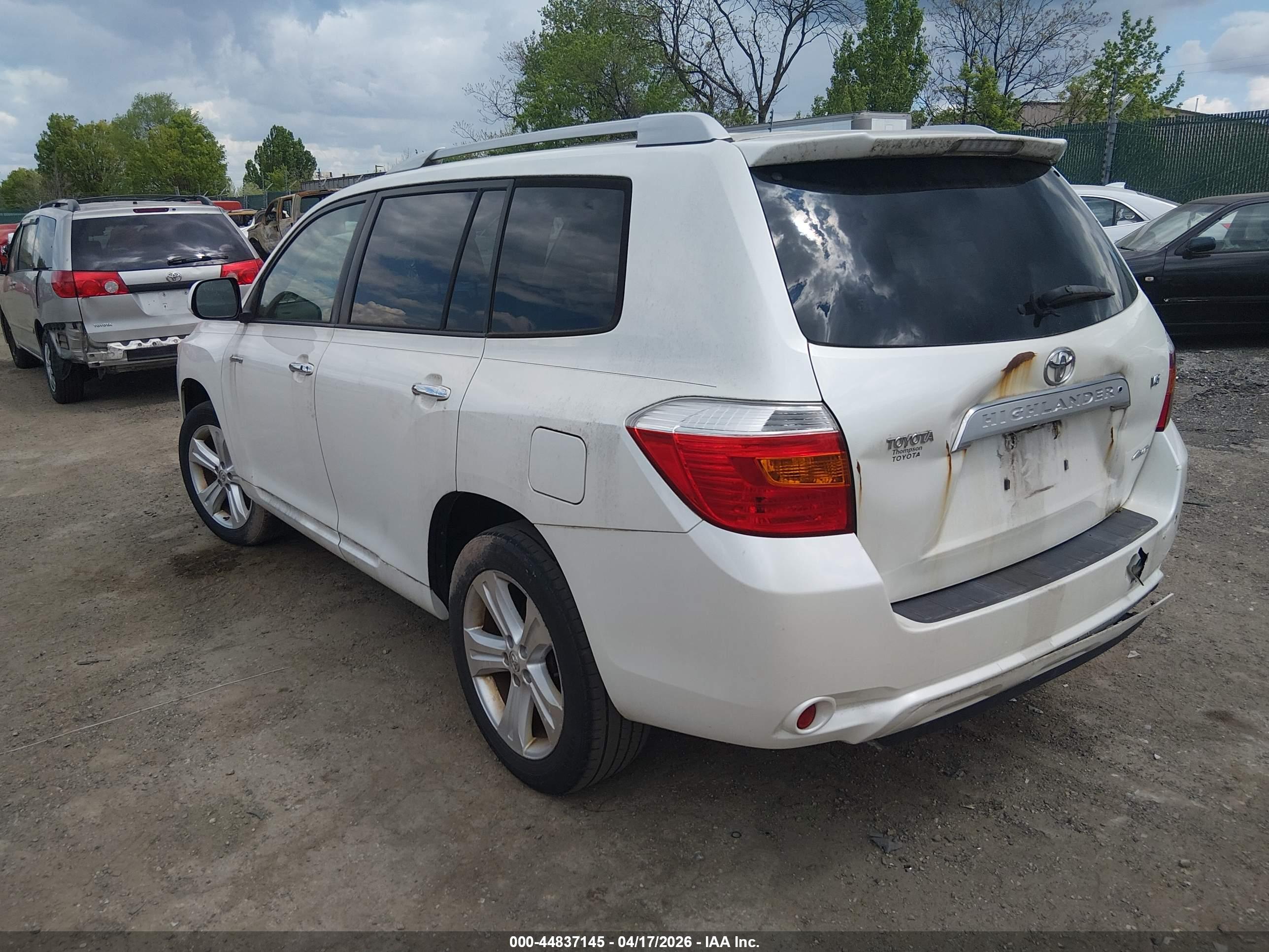TOYOTA HIGHLANDER image 3