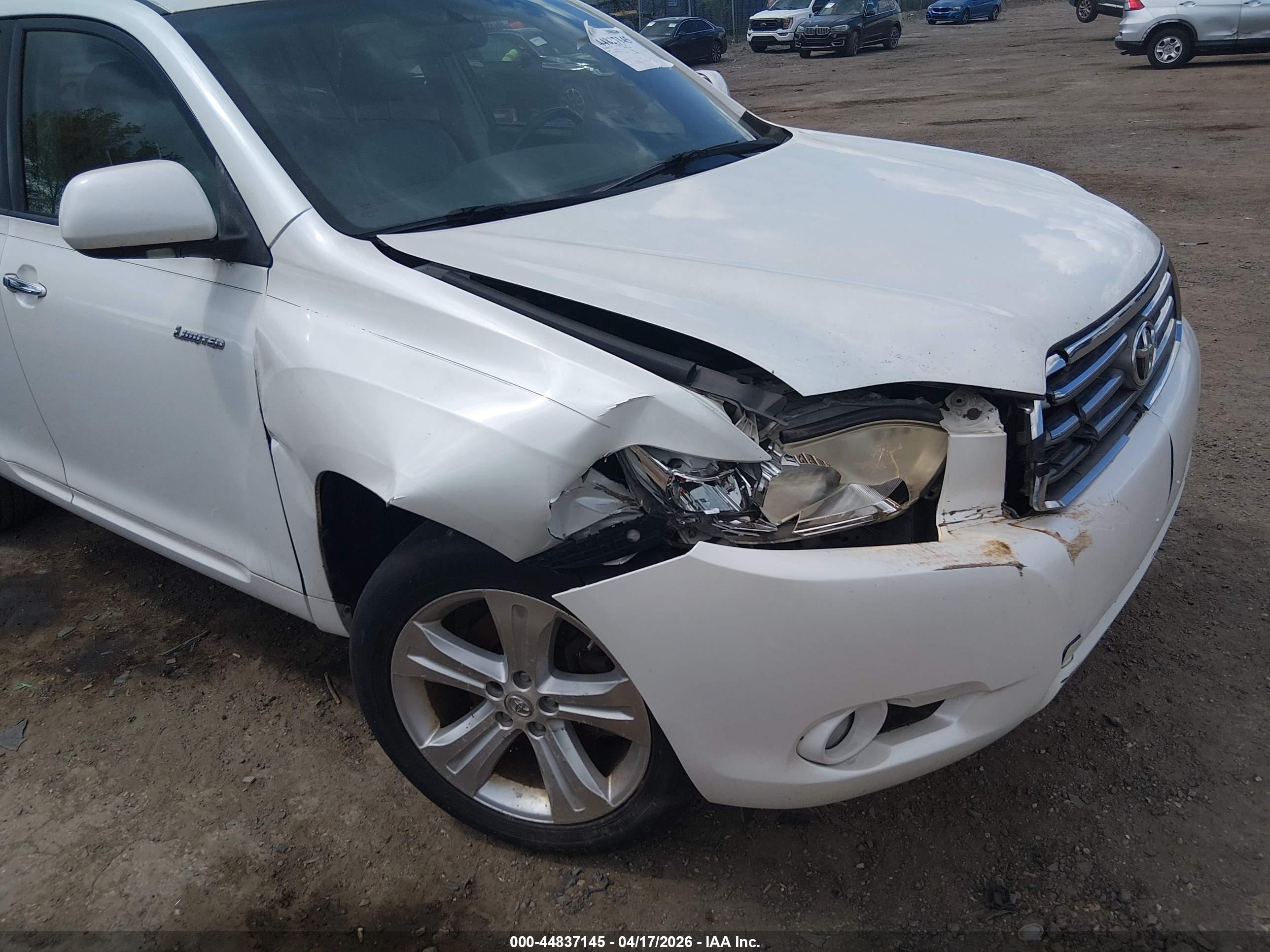 TOYOTA HIGHLANDER image 6