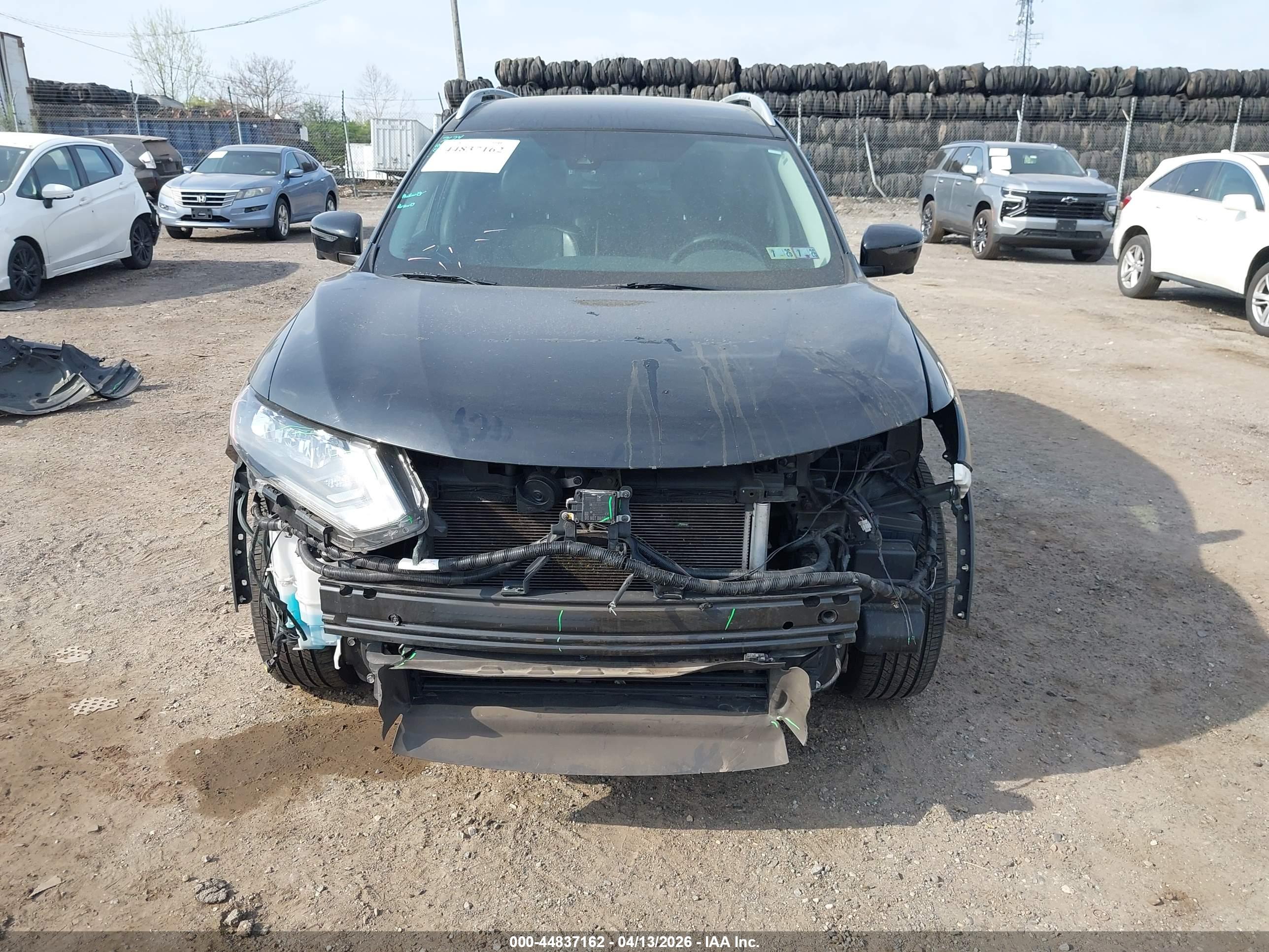 NISSAN ROGUE image 6
