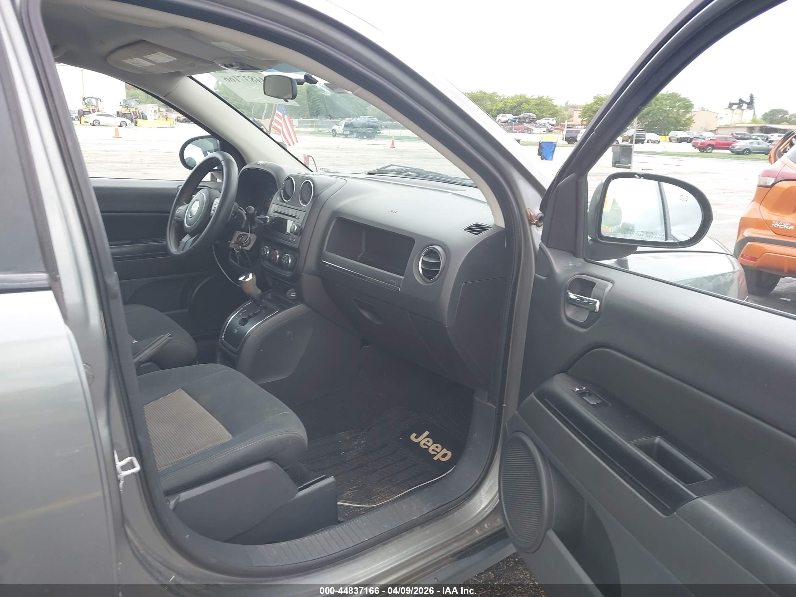 JEEP COMPASS image 5