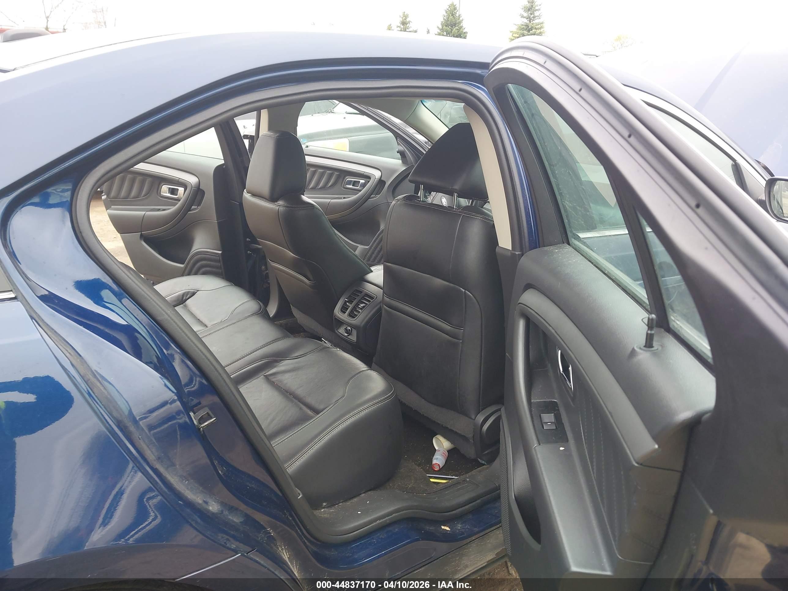 FORD TAURUS image 8