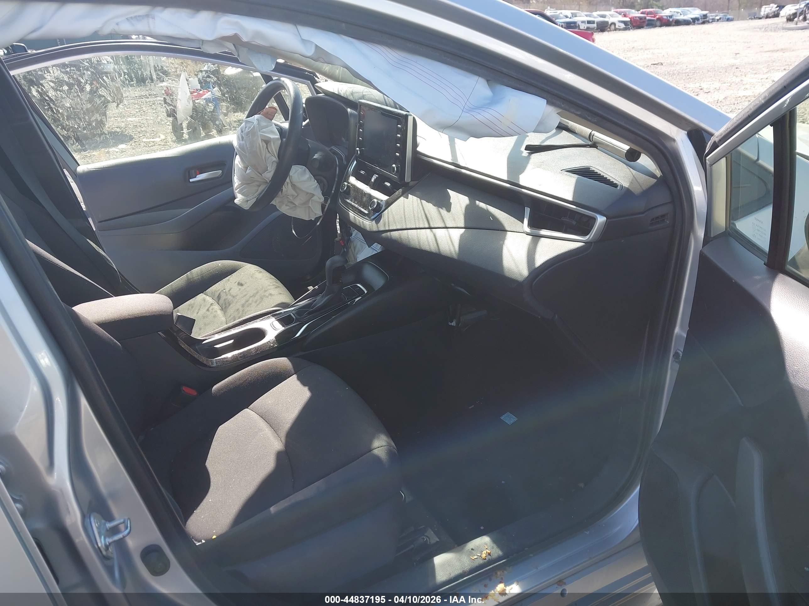 TOYOTA COROLLA image 5