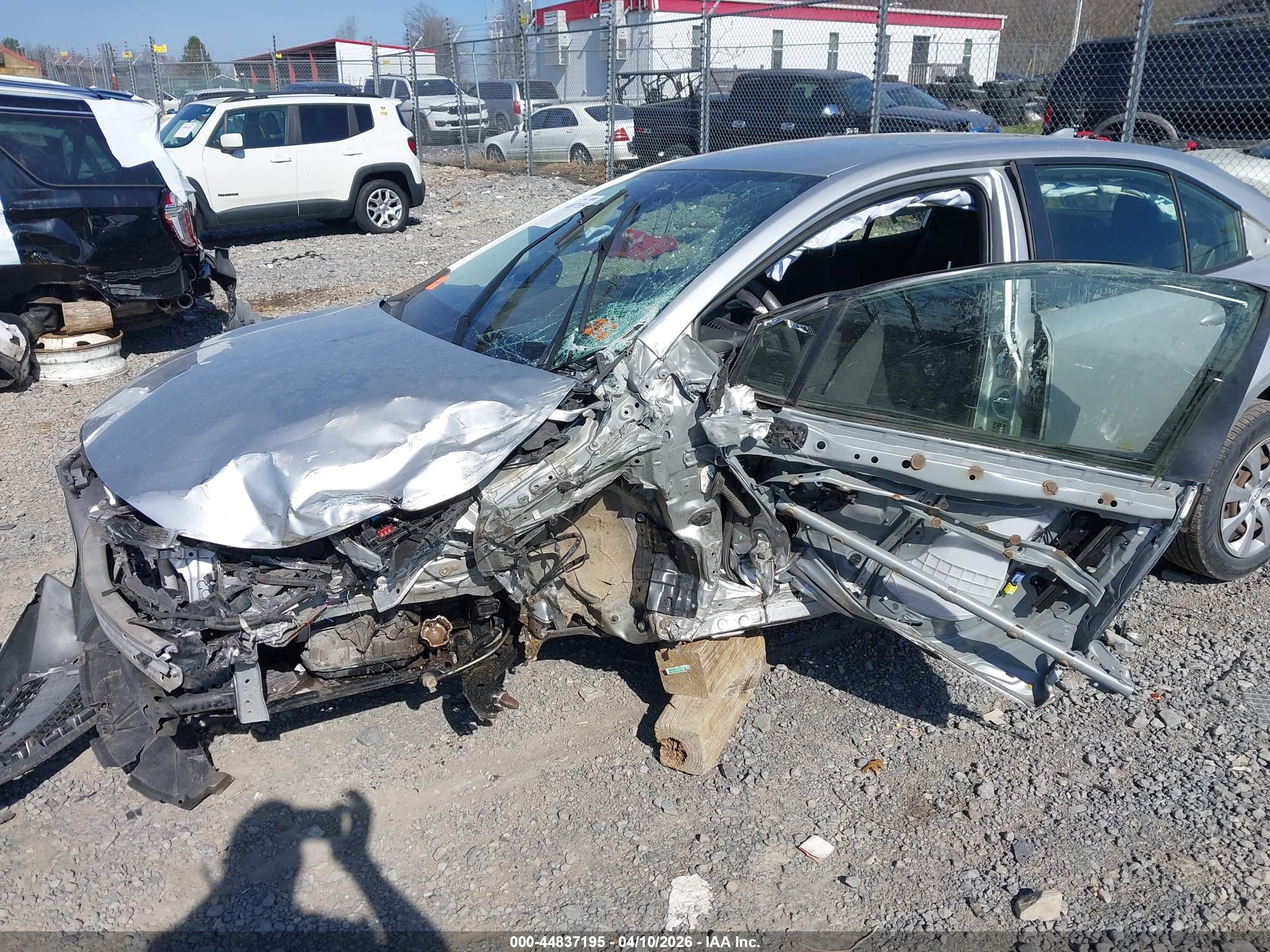 TOYOTA COROLLA image 6