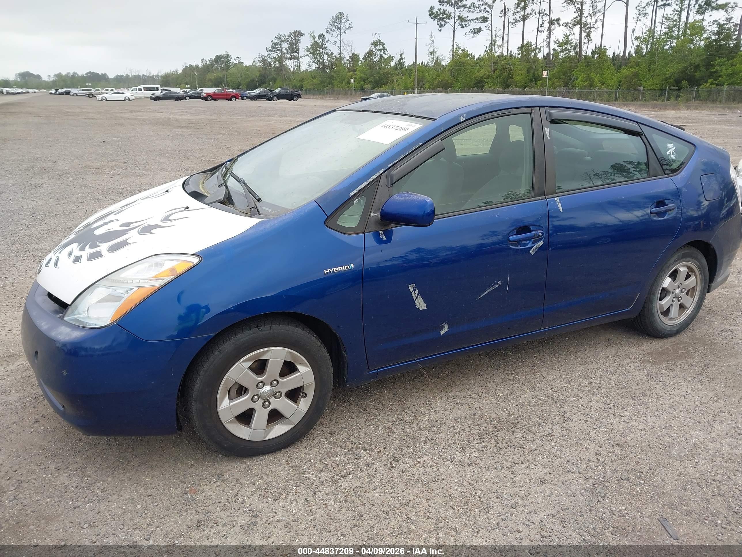 TOYOTA PRIUS image 2