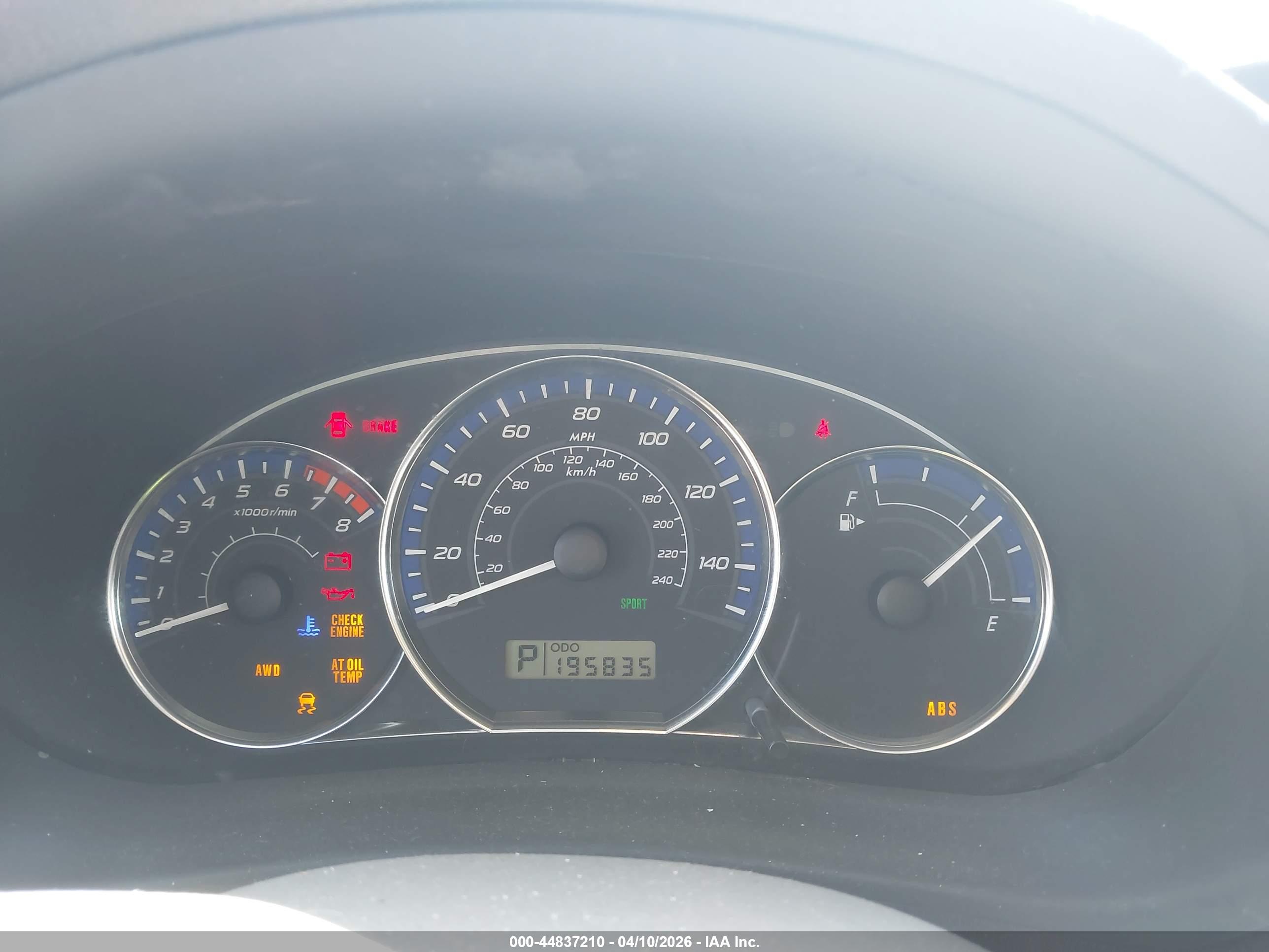SUBARU FORESTER image 7