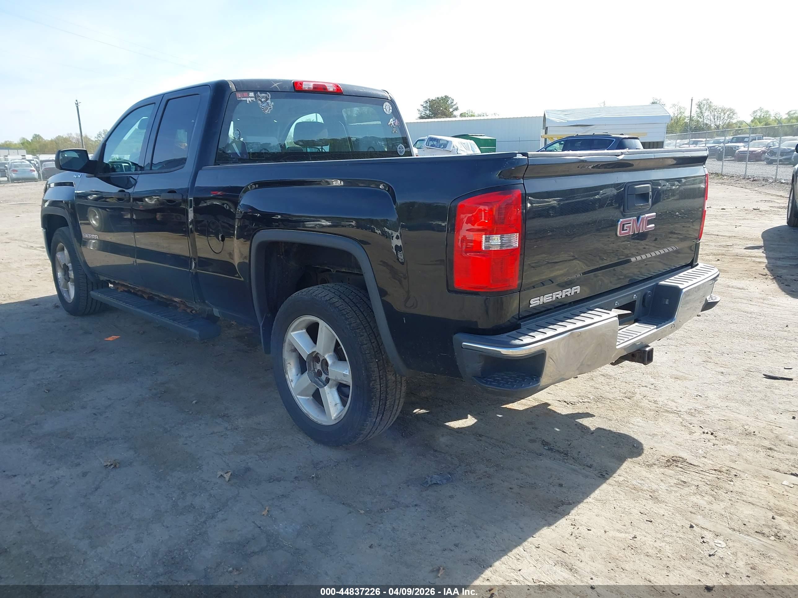 GMC SIERRA image 3