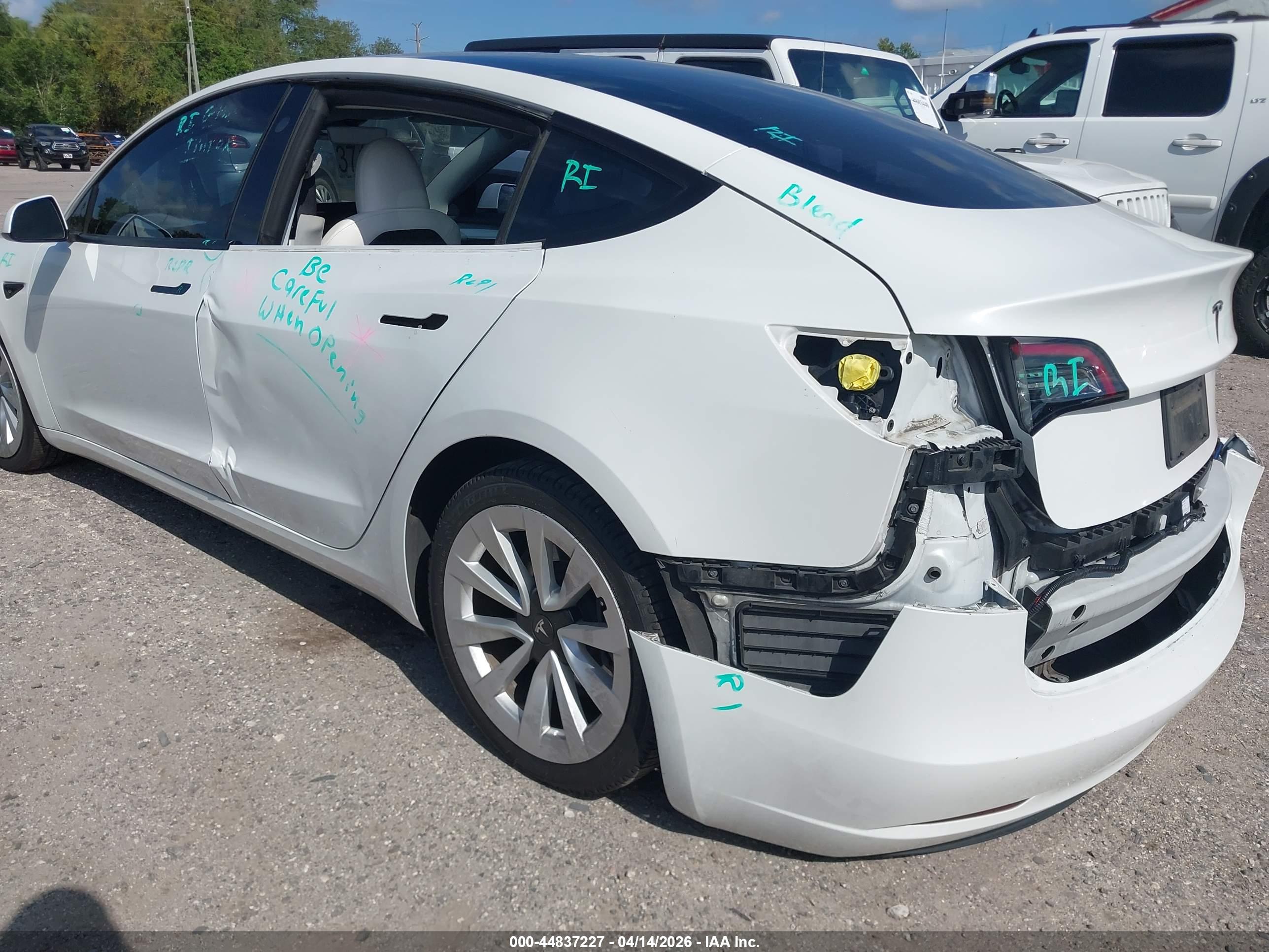 TESLA MODEL image 6