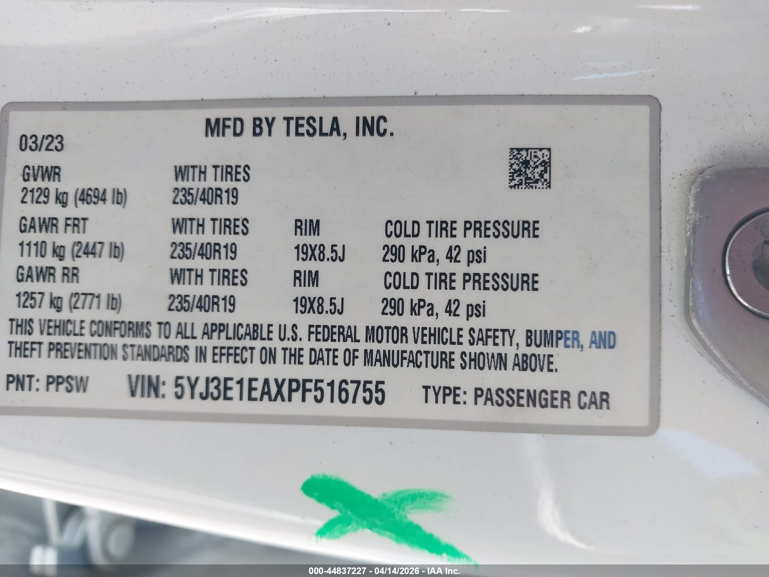 TESLA MODEL image 9