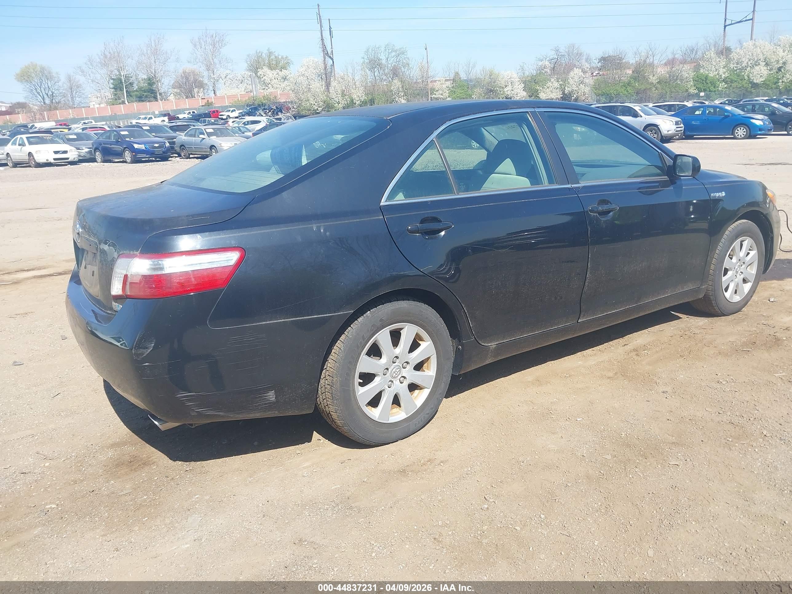 TOYOTA CAMRY image 4