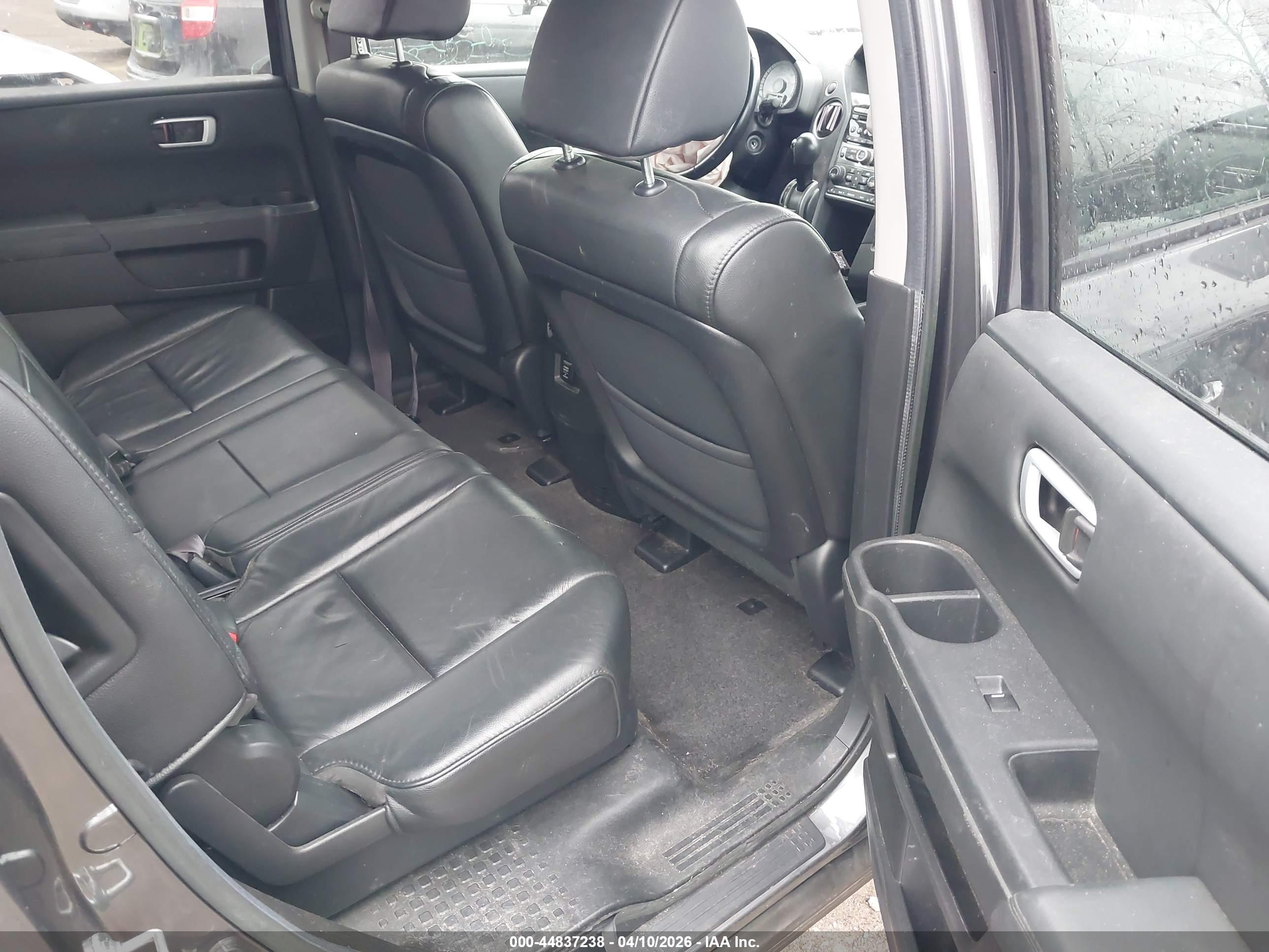 HONDA PILOT image 8
