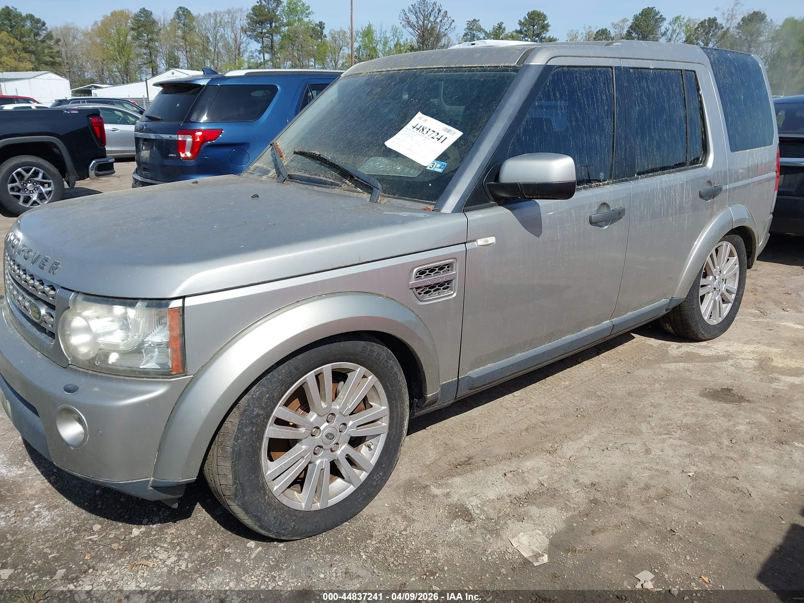 LAND ROVER image 2