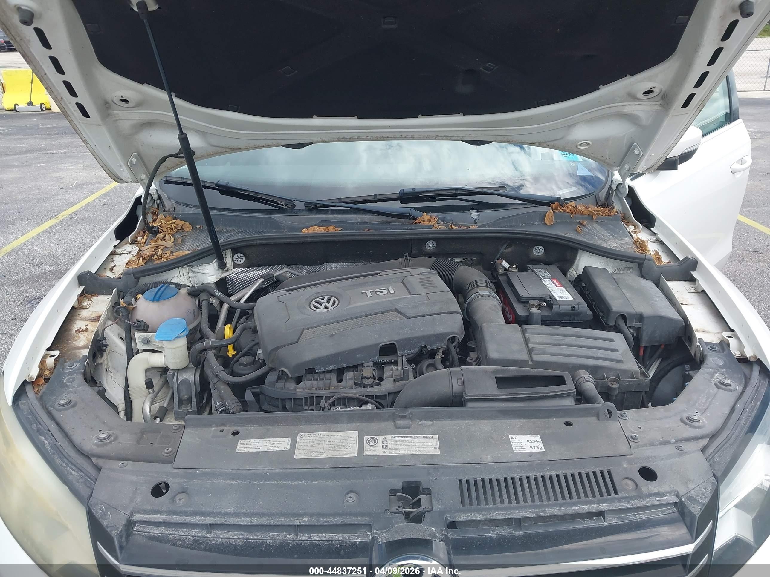VOLKSWAGEN PASSAT image 10