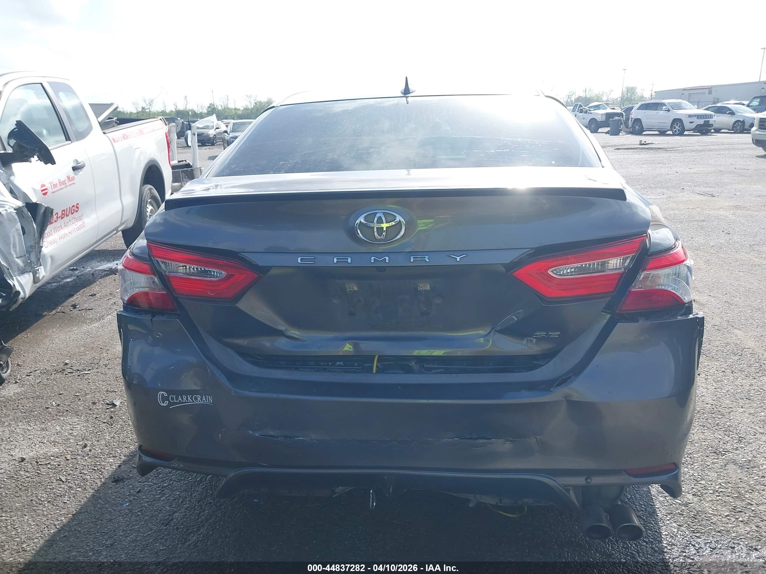 TOYOTA CAMRY image 6