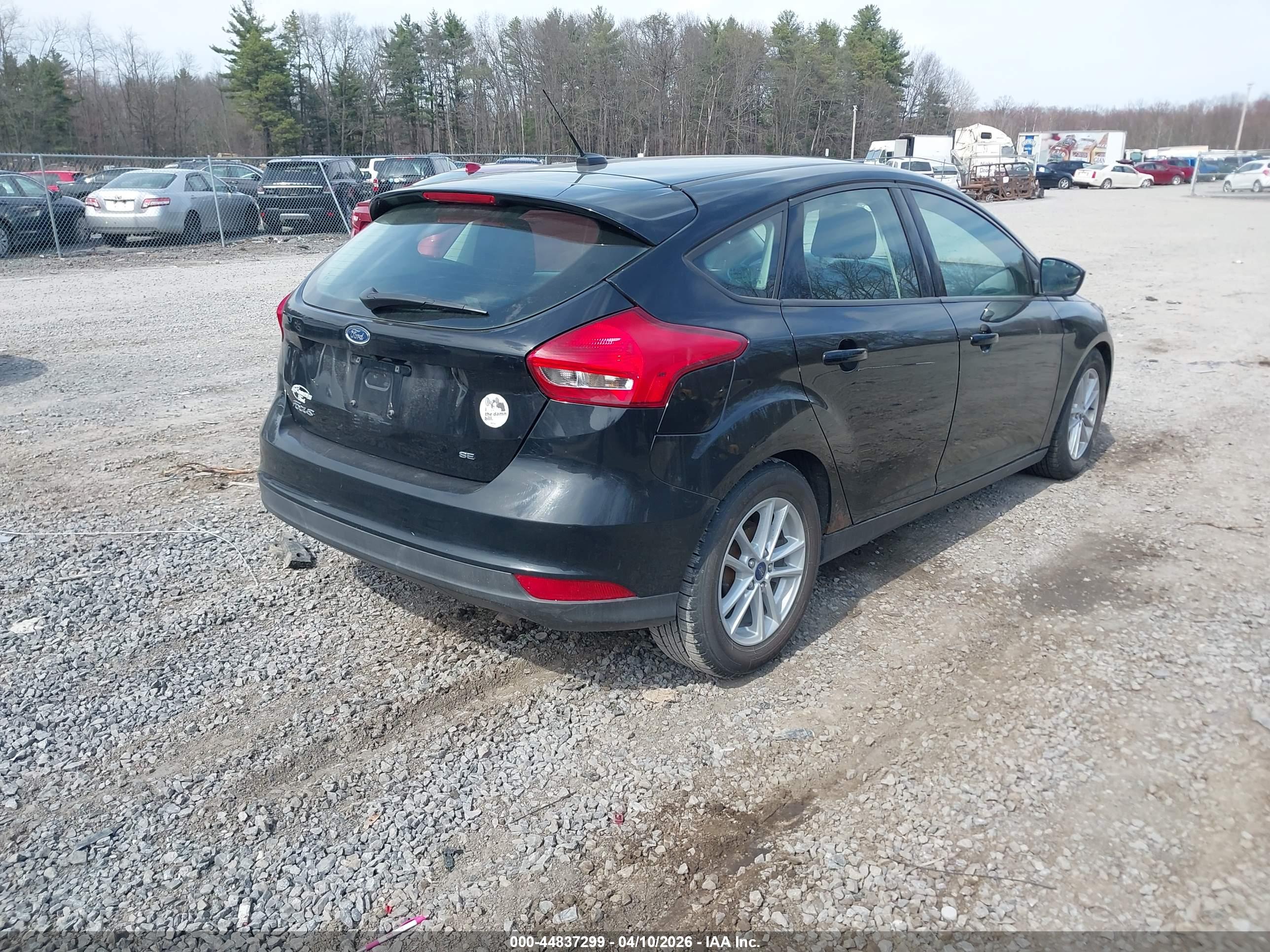 FORD FOCUS image 4
